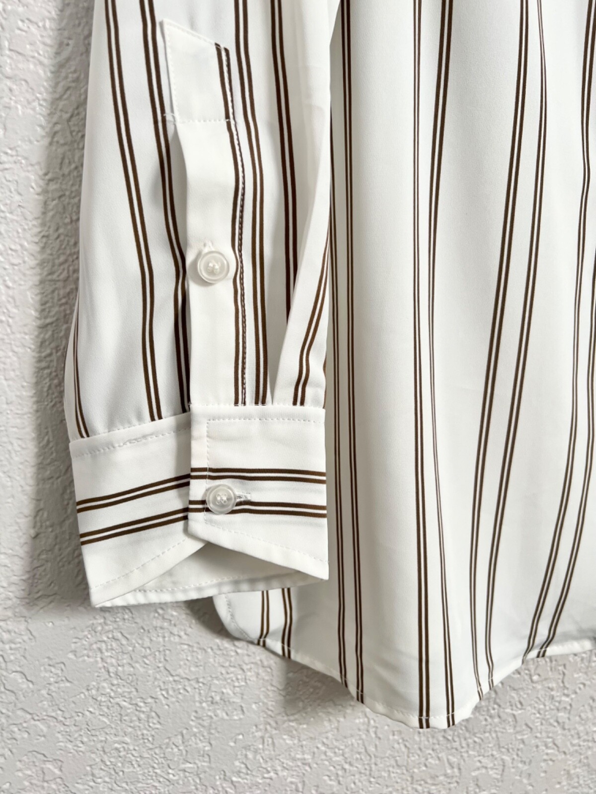Ellen Tracy White Moss Brown Stripe Long sleeves Casual Blouse Classic Tops sz M