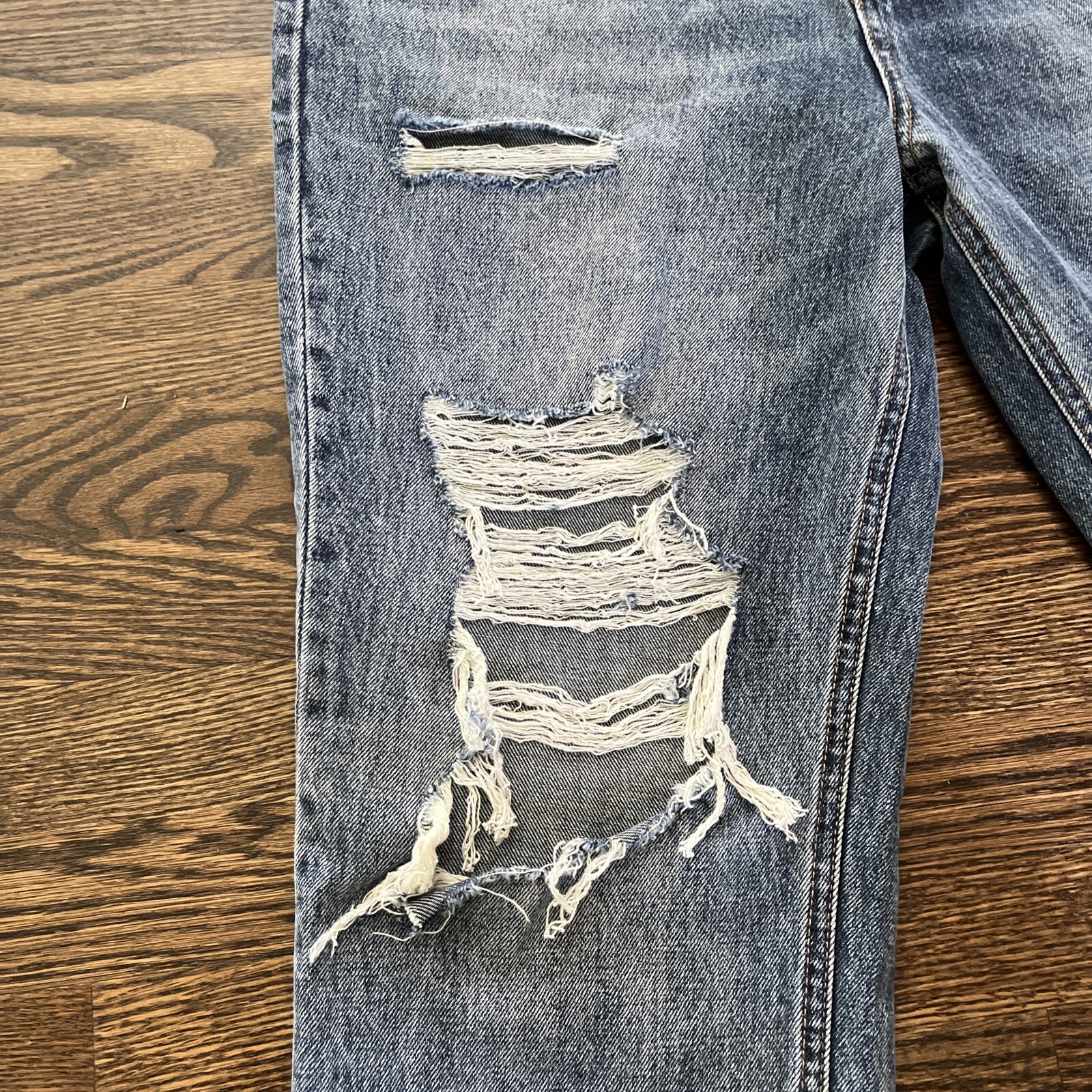 Bridge by Gly Denim Blue Jeans Distressed High Rise Mom Fit 33 X 30