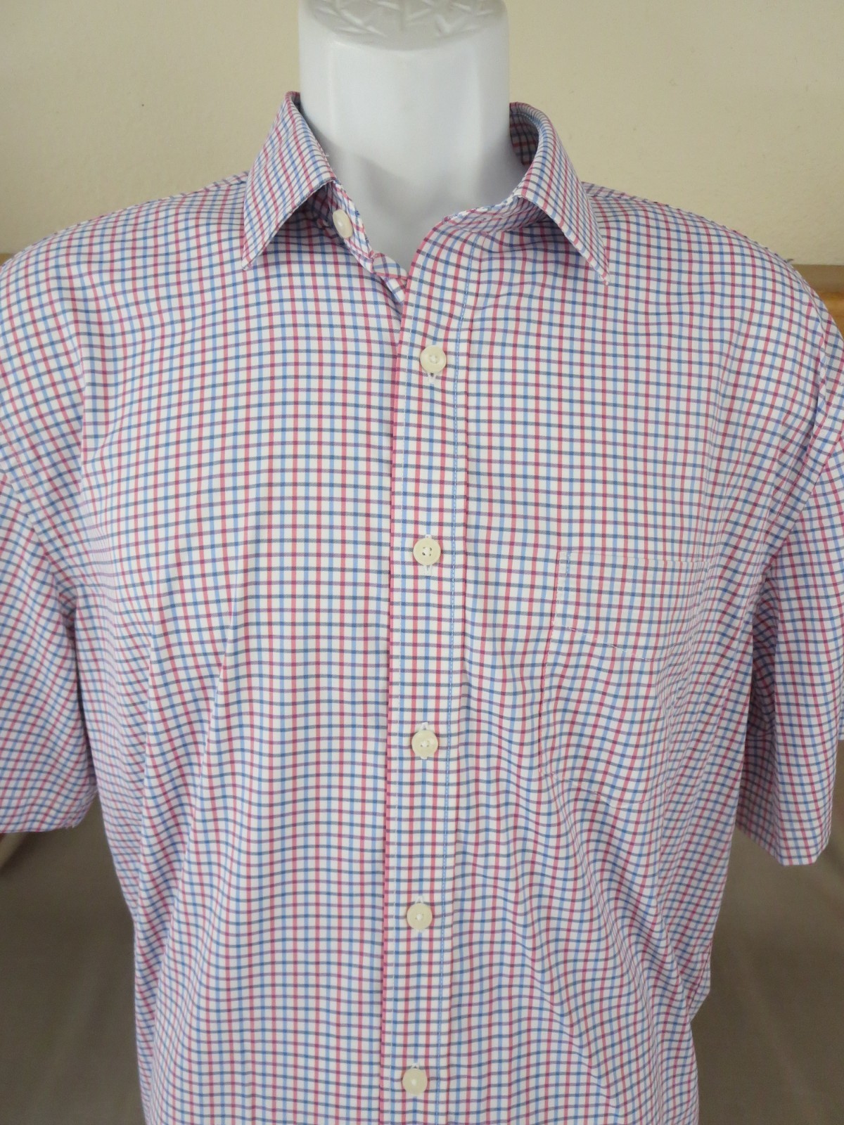 New Untuckit Button Up Shirt S/S Blue Red Plaid Cornerstone Nylon Spandex Large