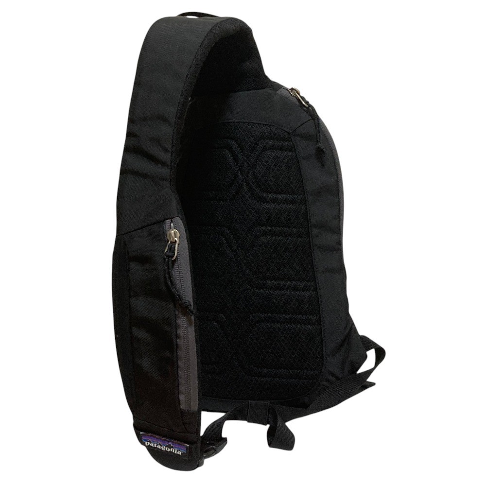 Patagonia Atom Sling 8L Sling Bag Shoulder Bag 48261 Black Unisex Women USED