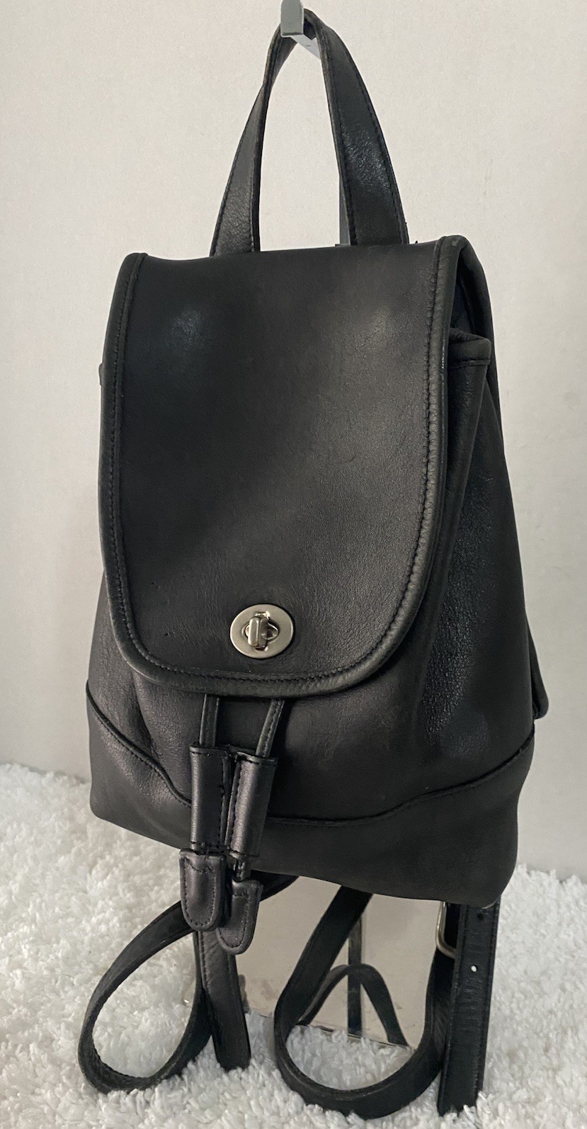 Coach Vintage Leather Daypack Backpack 9960 Black Small Costa Rica READ FLAWS