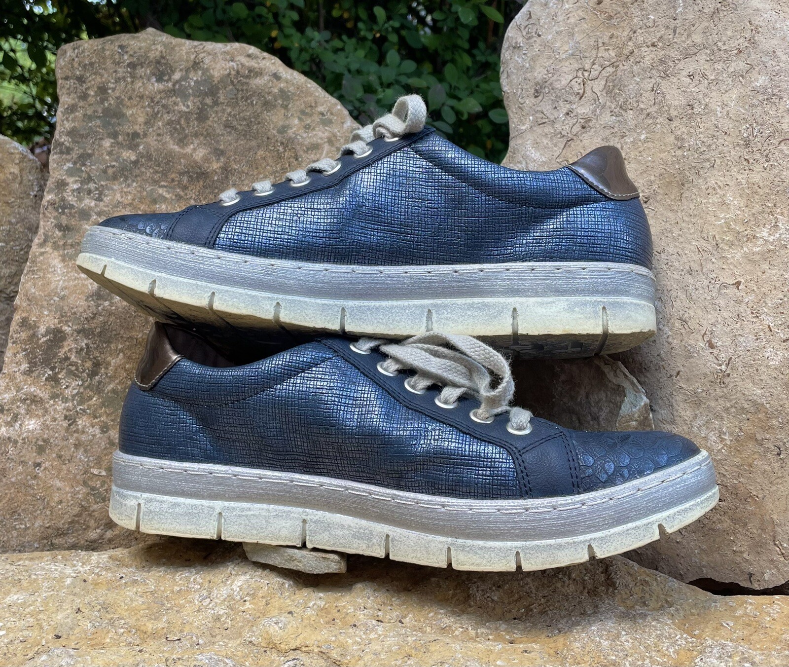 Remonte Liv Sneakers Womens Size 7 EU 38 Metallic Perforated Mesh and Leather