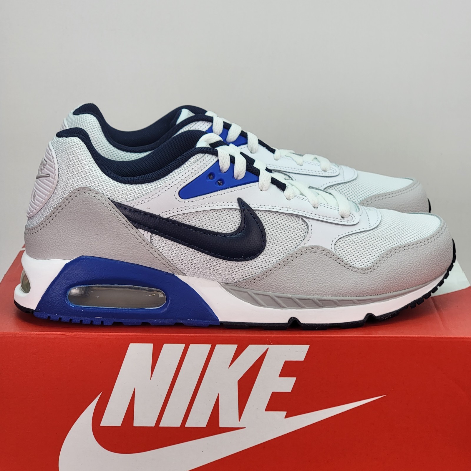 Nike Air Max Correlate Men’s Size 11 Athletic Shoes White Blue Footwear Sneakers