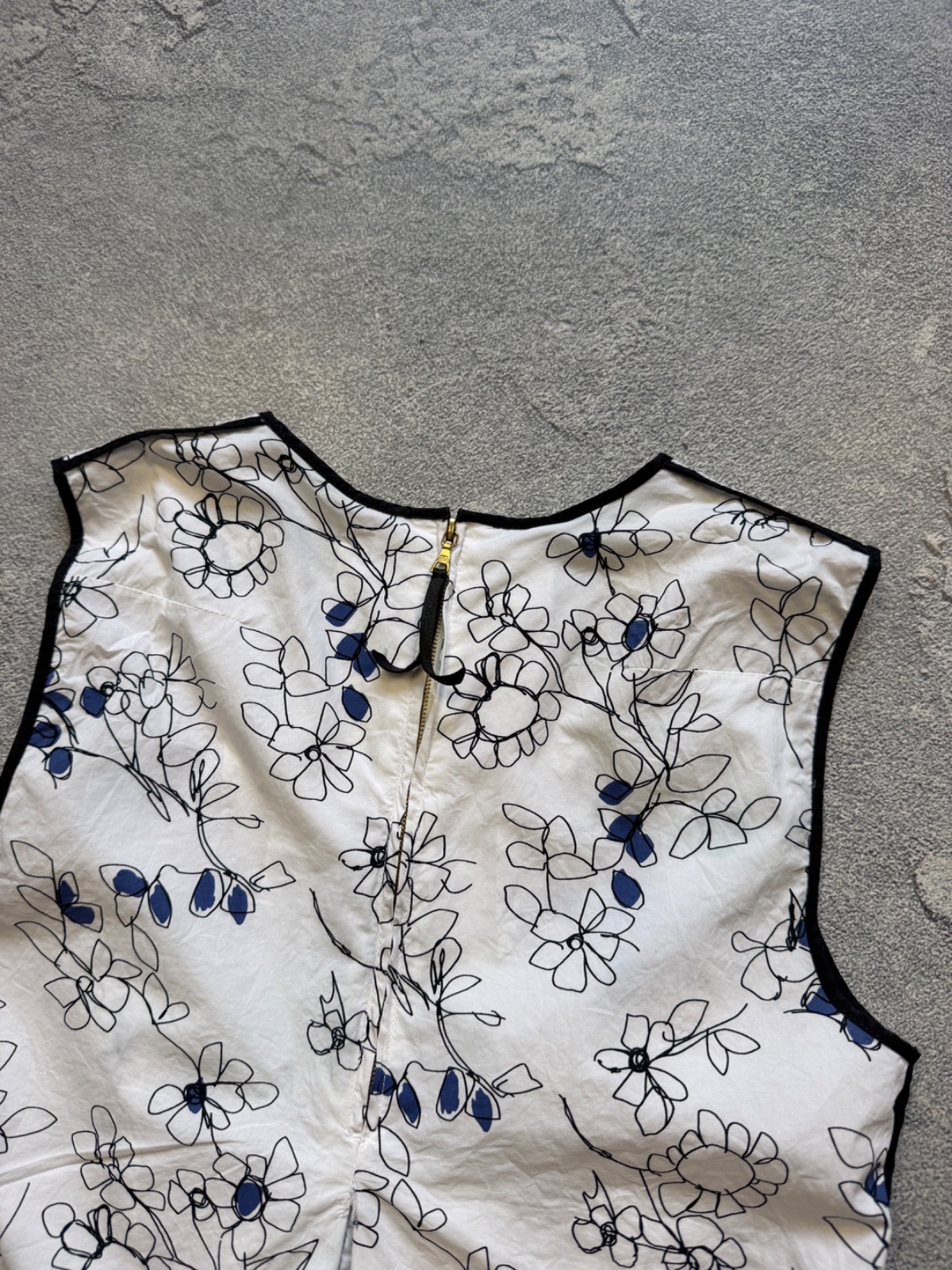 Marni Floral Sleeveless Blouse White Black Blue Made in Italy