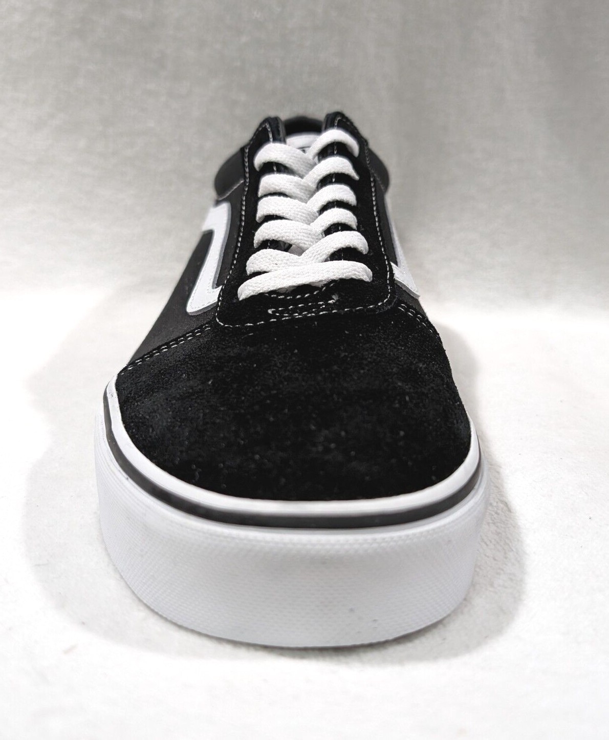 Vans Men’s Ward Black/White Suede/Canvas Mix Skate Shoes – Size 9/10 NWB