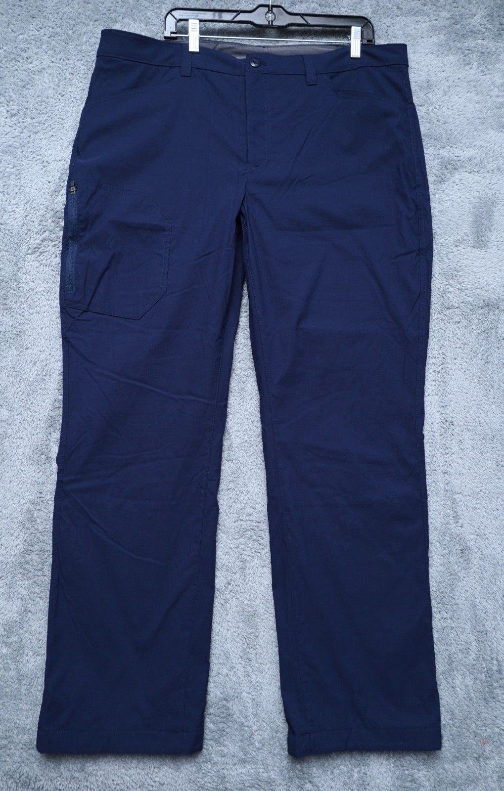 Eddie Bauer Men’s Navy Blue Pants 95% Nylon 5% Spandex Size 40×32