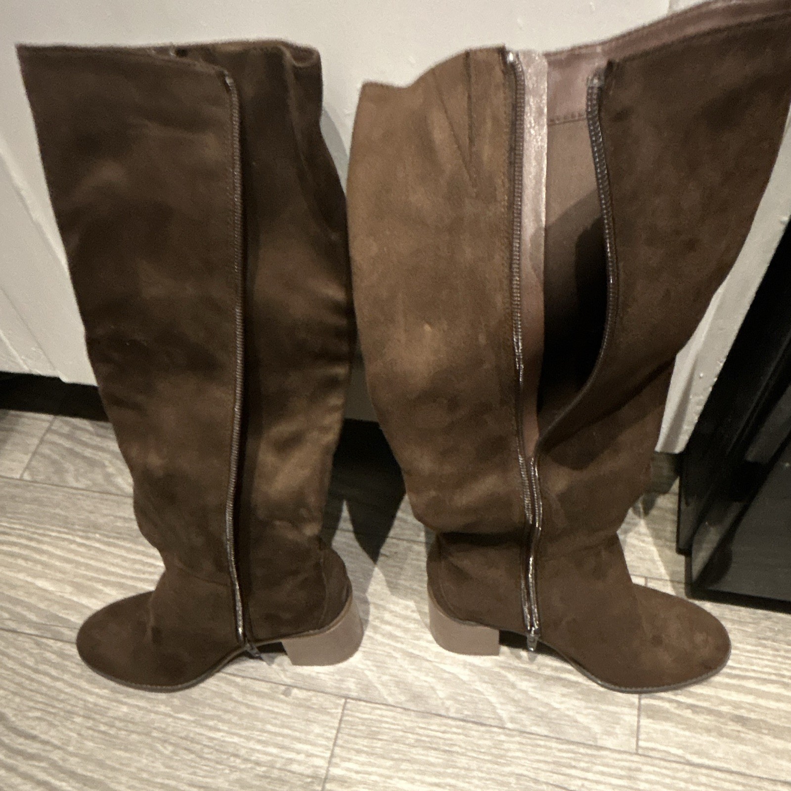 MIA Women’s Brown Suede Knee High Riding Boots Zip Round Toe Regular Calf 6.5