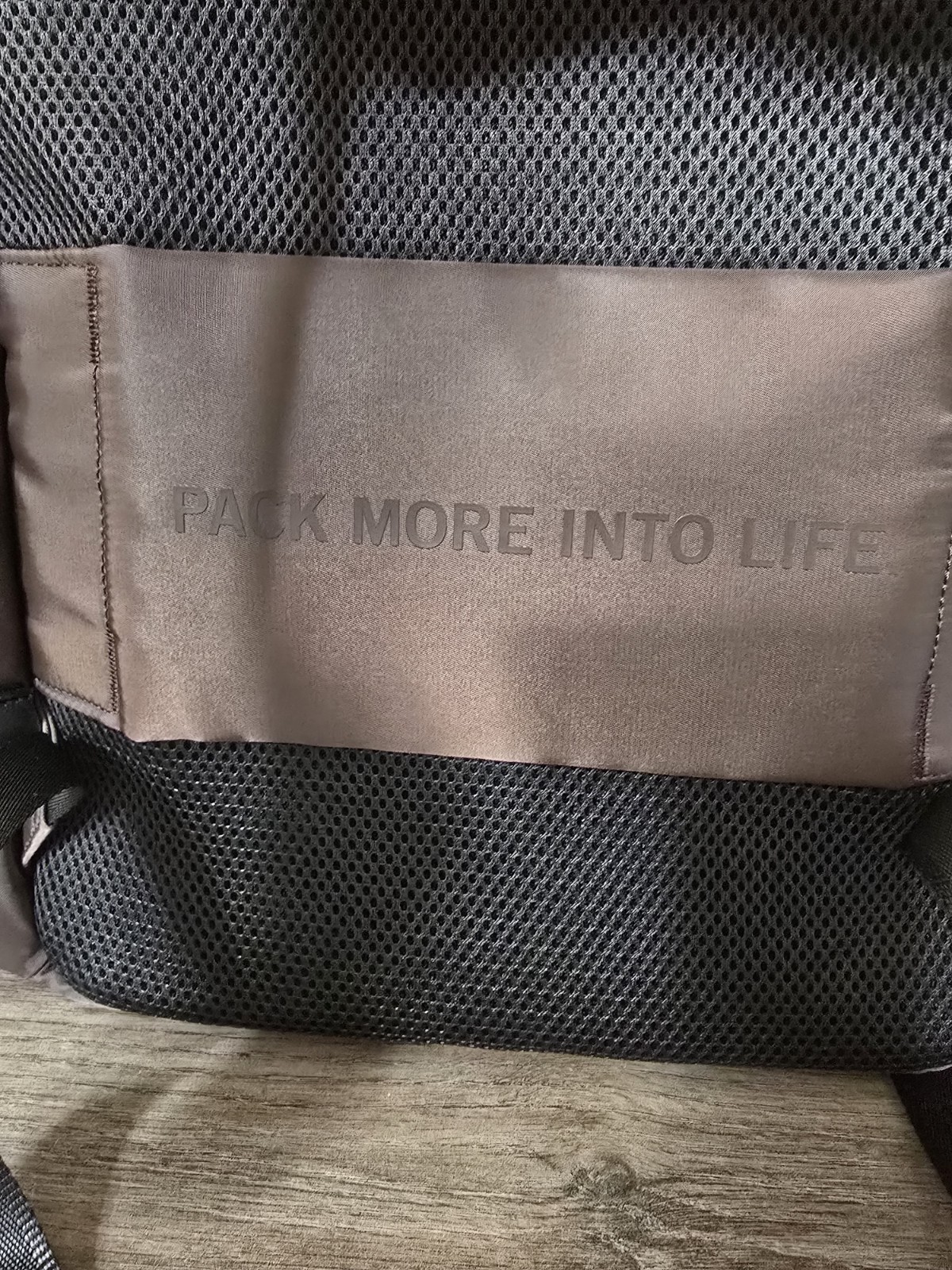 Kenneth Cole Reaction “Sophie”size M Backpack Chocolate Brown, 15″Laptop Sleeve