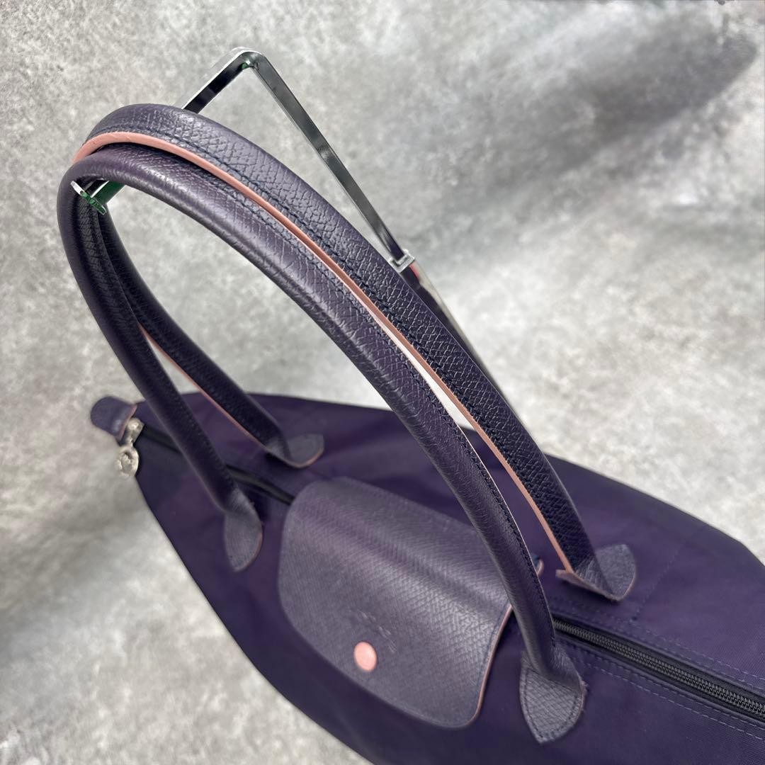 Excellent condition Longchamp Le Pliage Club L purple fits A4 size.