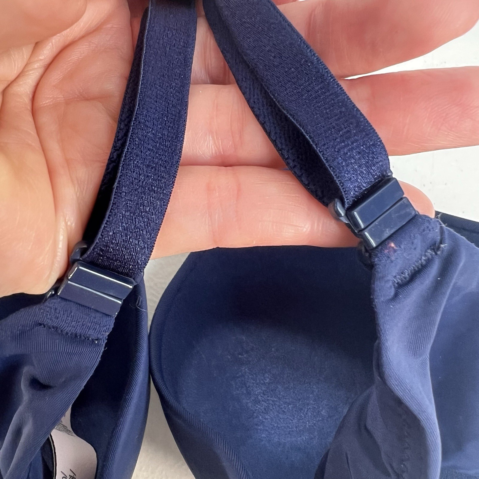 Victoria’s Secret 32D Bra Uplift Semi Demi Push-Up Underwire Multiway Straps