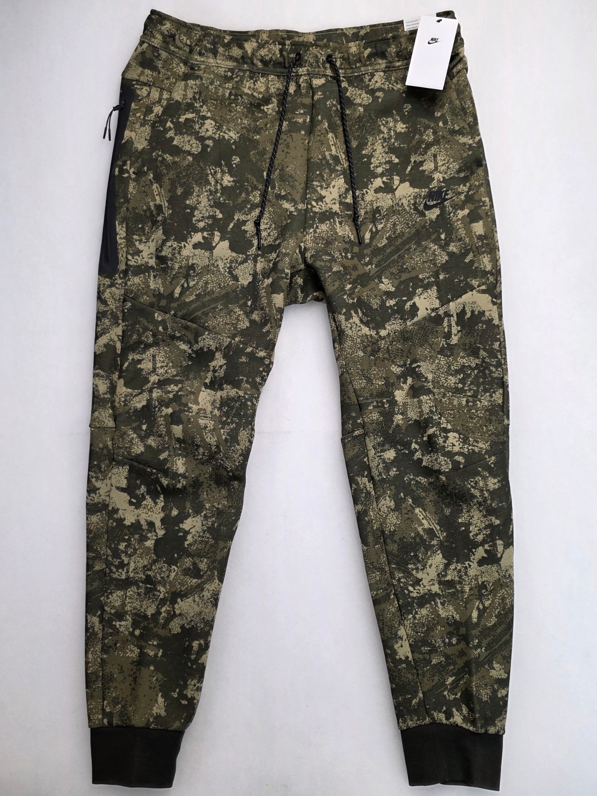 Nike Men’s Tech Fleece Camo Slim Fit Taper Jogger Sweatpants Size M Olive Green