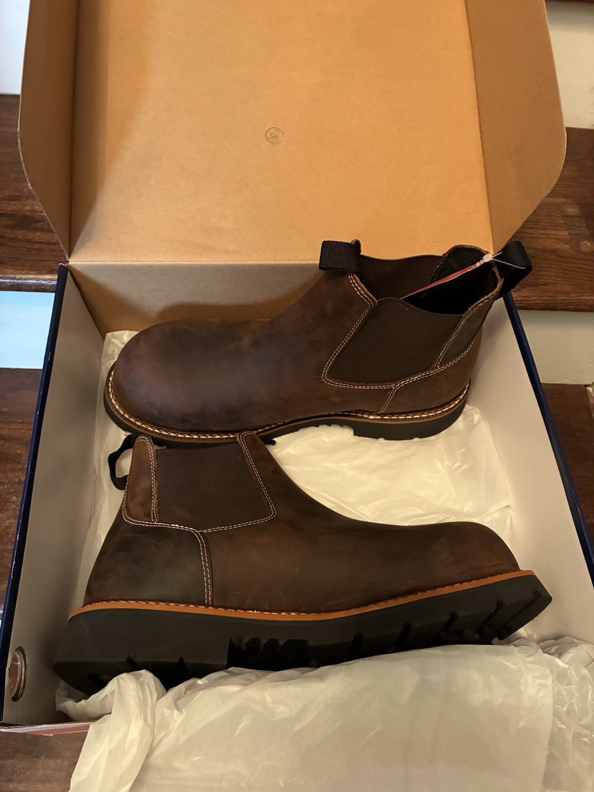 Thorogood American Legacy Crazy Horse Chelsea Nano Toe Boots Brand New size 11