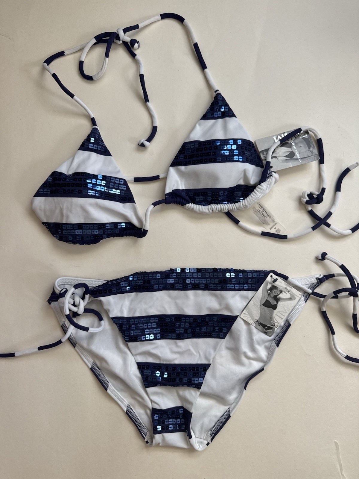 ❤ VICTORIA’S SECRET SWIMSUIT SWIMWEAR TOP SIZE MEDIUM, BOTTOM SIZE LARGE!!
