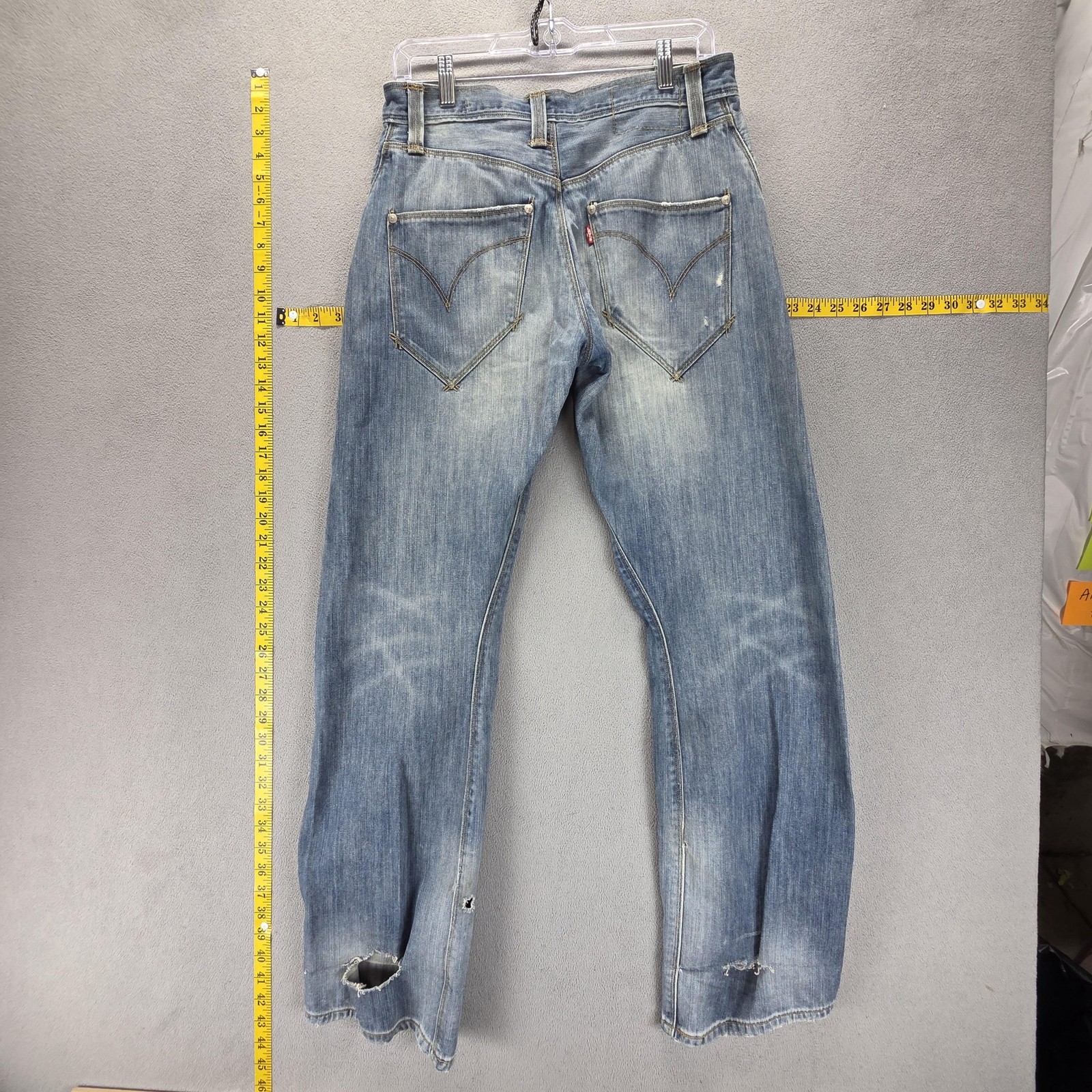 Vintage Levis Engineered Jeans Mens 29×32 Blue Twisted Medium Wash