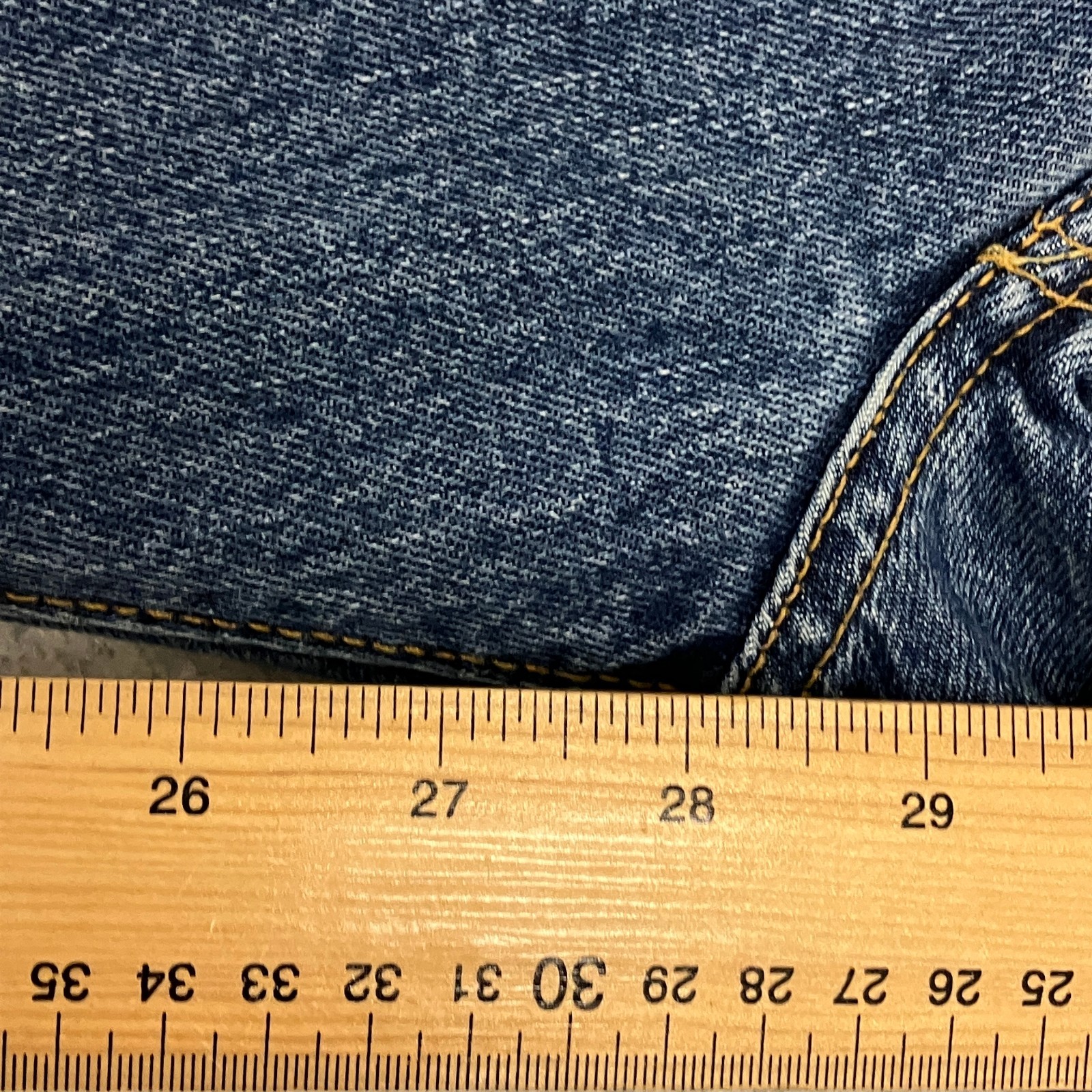 Vintage 2003 Levi’s 501 Jeans W31 L28 Blue Denim Straight Leg Button Fly