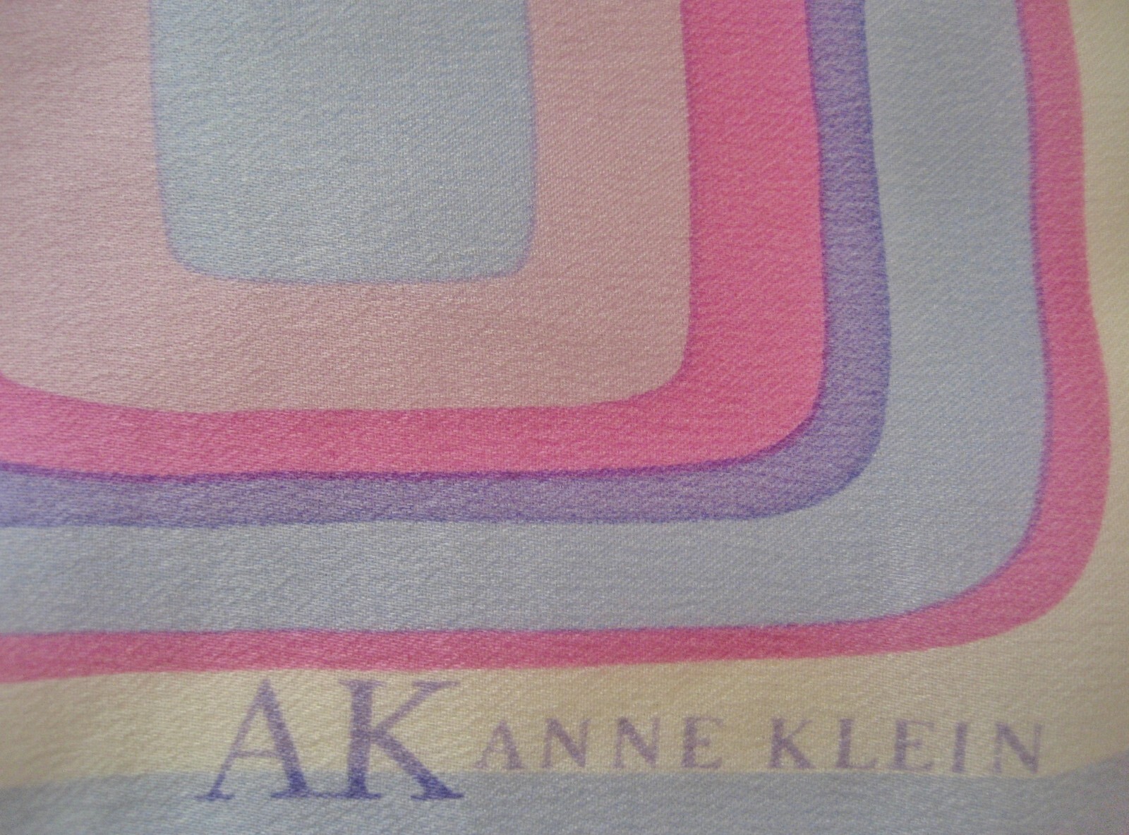 AK ANNE KLEIN Geometric Print Title “Violet” Silk Scarf 21×22” Made in Korea NWT