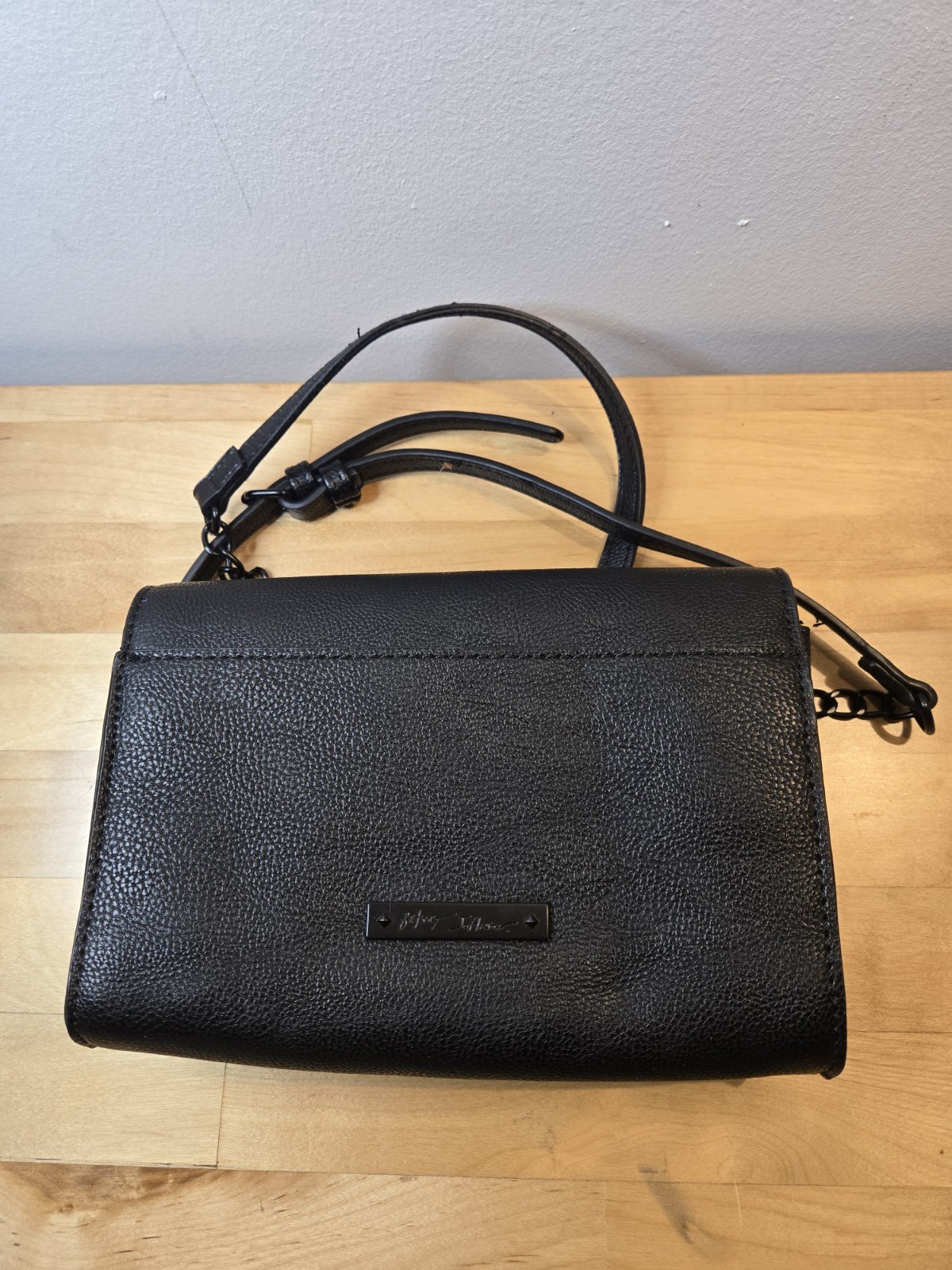Betsey Johnson XOSybil Crossbody Shoulder Clutch Black w/Skull Studs – Used Once