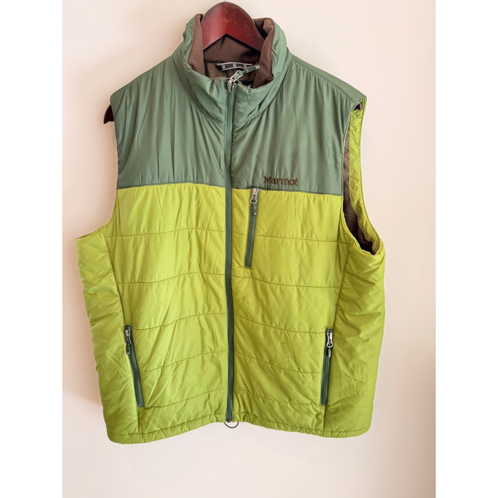 Men’s Green Puffer Vest Lightweight Zip Outdoor Hiking Insulated XL