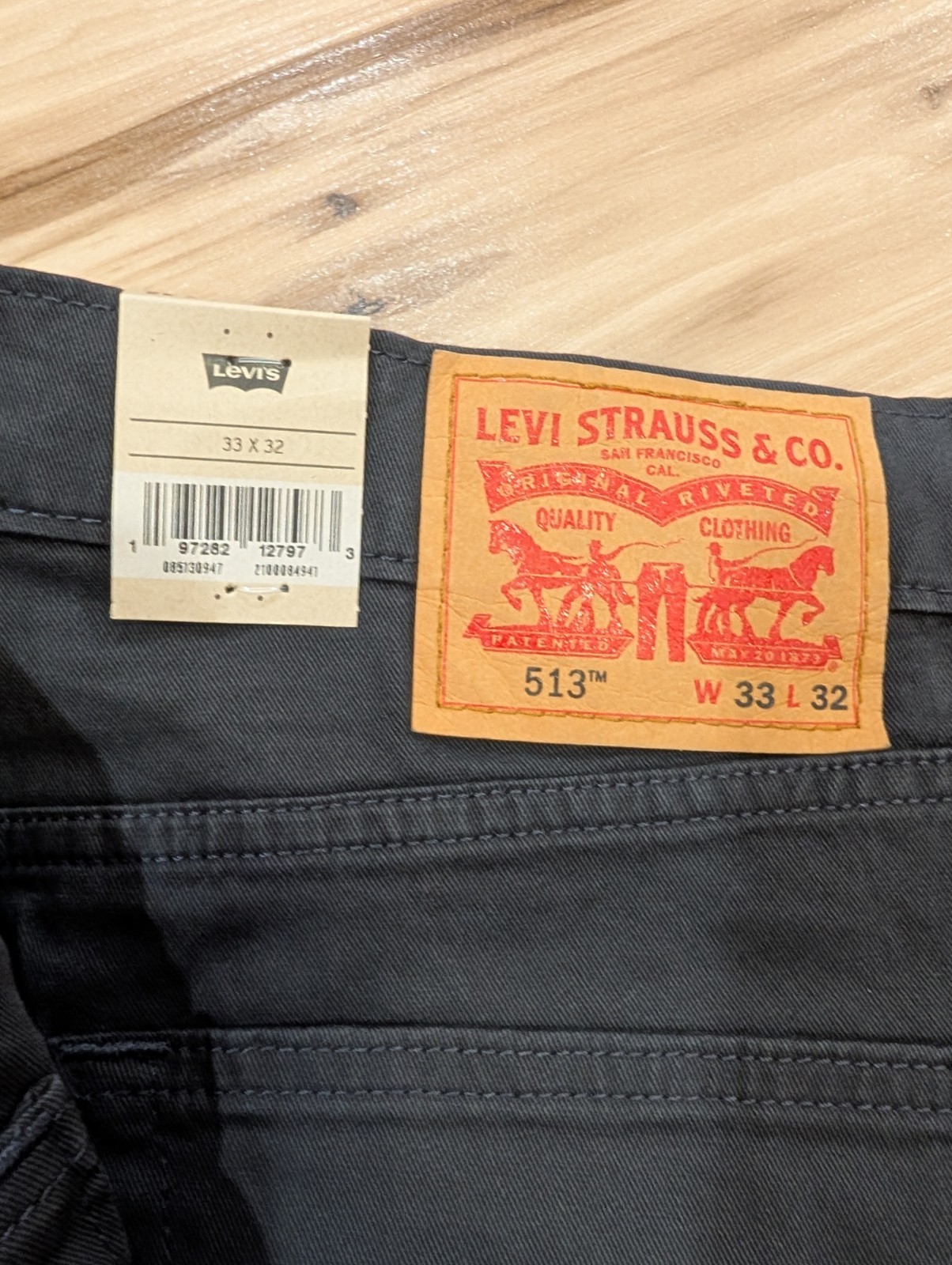 Levi’s 513 jeans 33×32 Slim Straight Fit Stretch #085130947 New