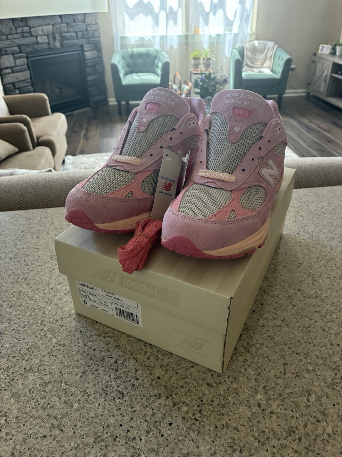 New Balance 993 Joe Freshgoods Made in USA Powder Pink/Gray Sneaker MR993JH1