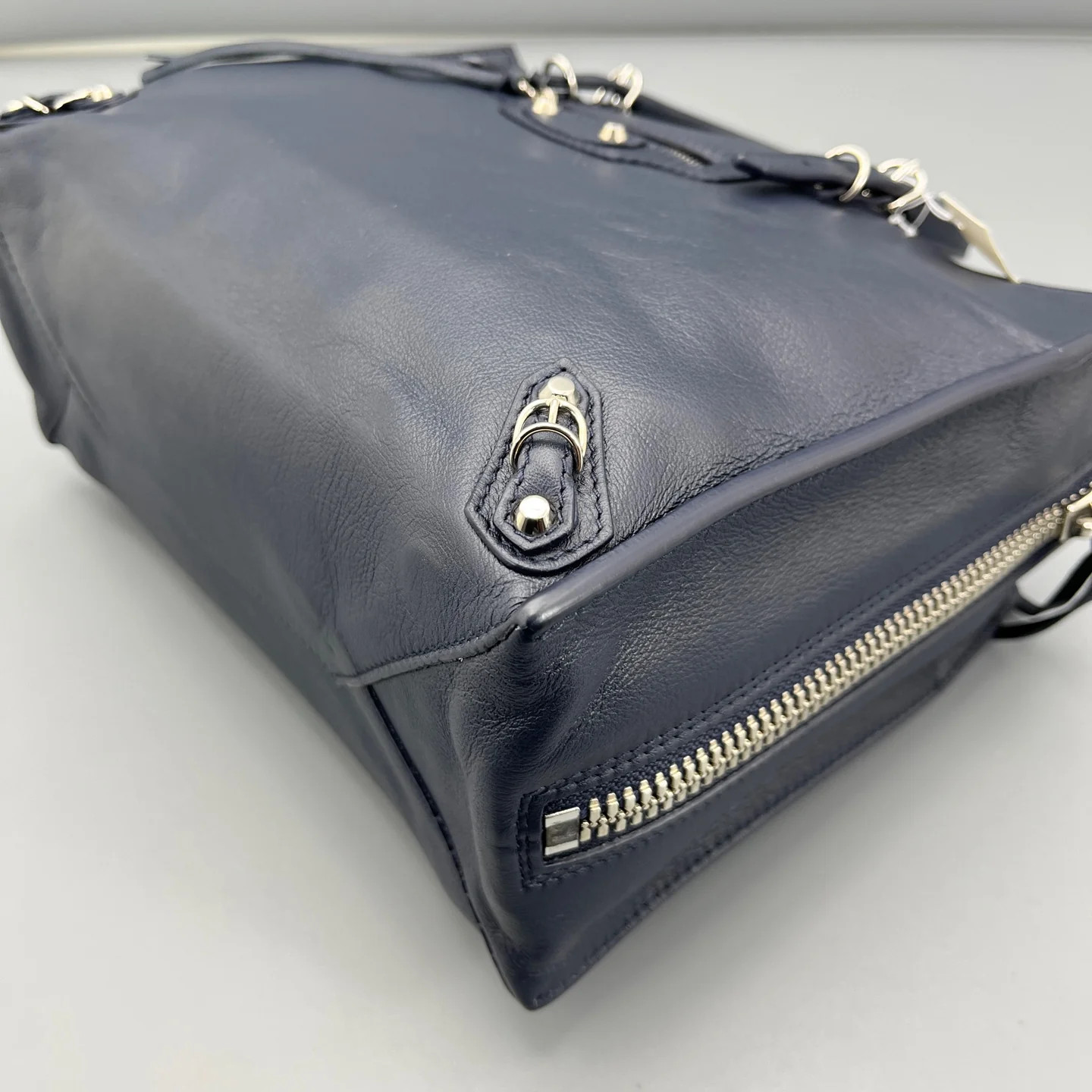 Balenciaga Studded Papier A6 Zip Around Tote Dark Blue Calfskin (ym051426d2r)