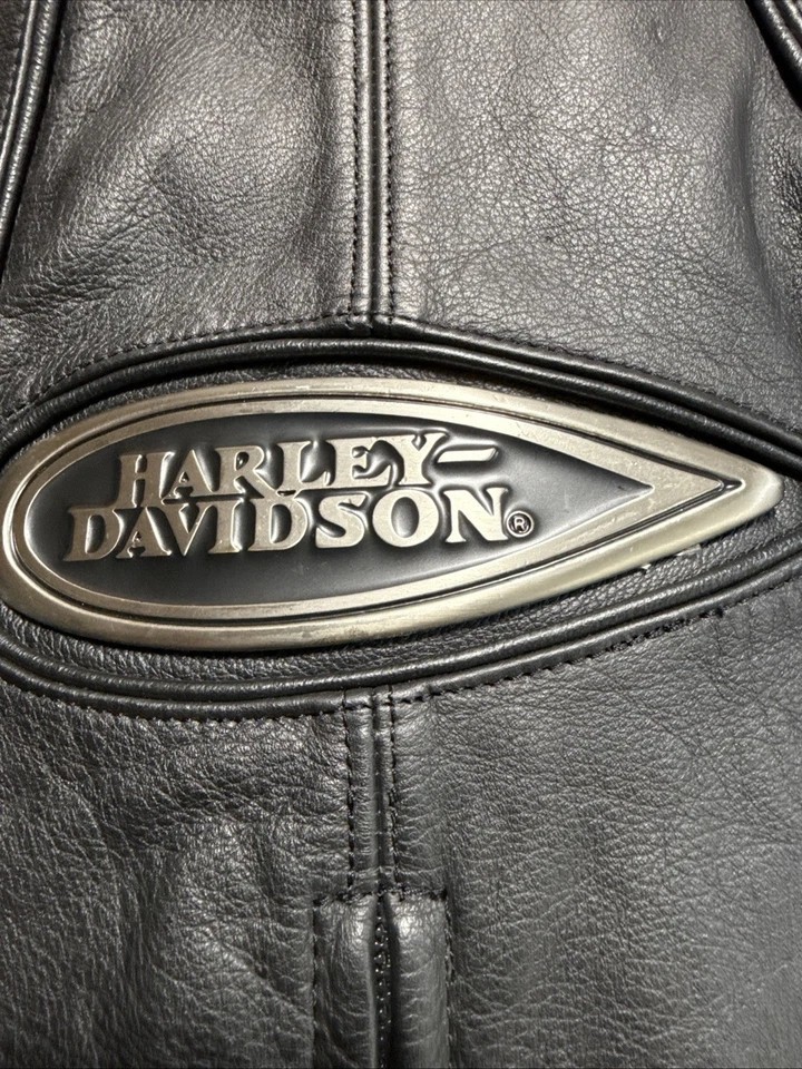 Harley Davidson M Leather Jacket FLSTS Heritage HAWK Springer Fringe 98105-97VW
