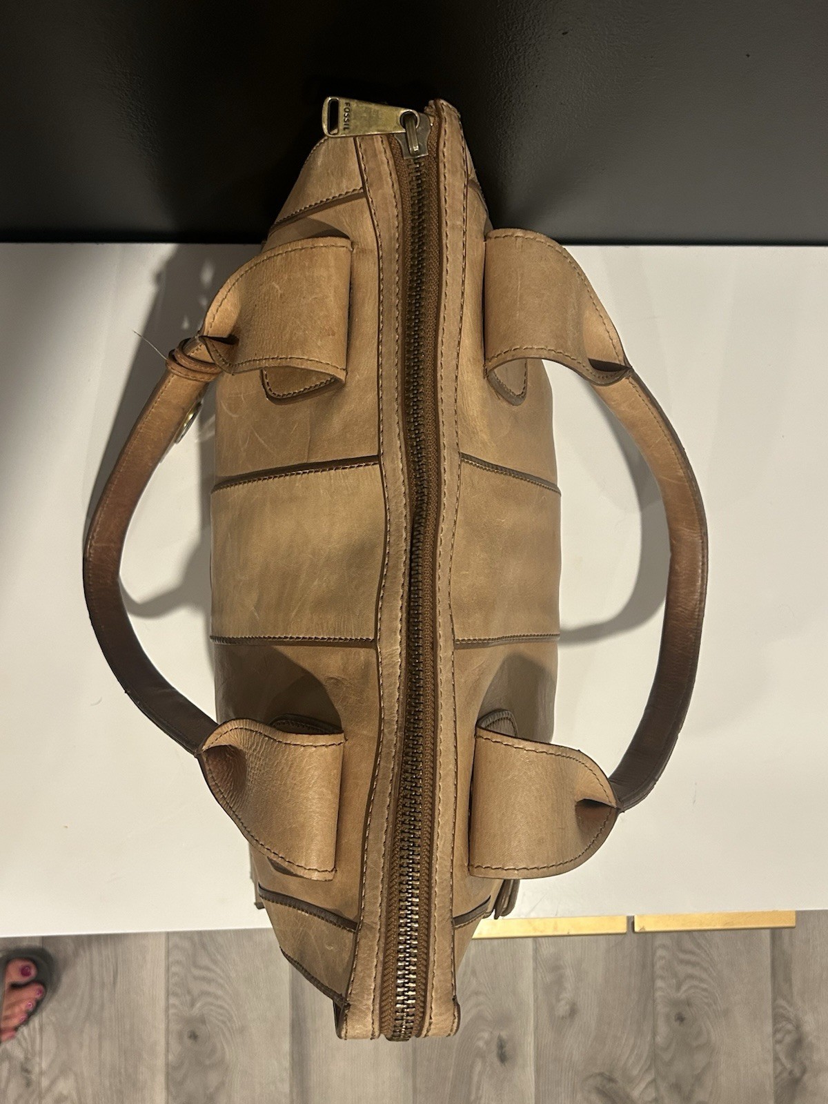 Vintage FOSSIL Reissue Tan Leather Satchel Shoulder Bag Purse Y2K Boho Key Charm