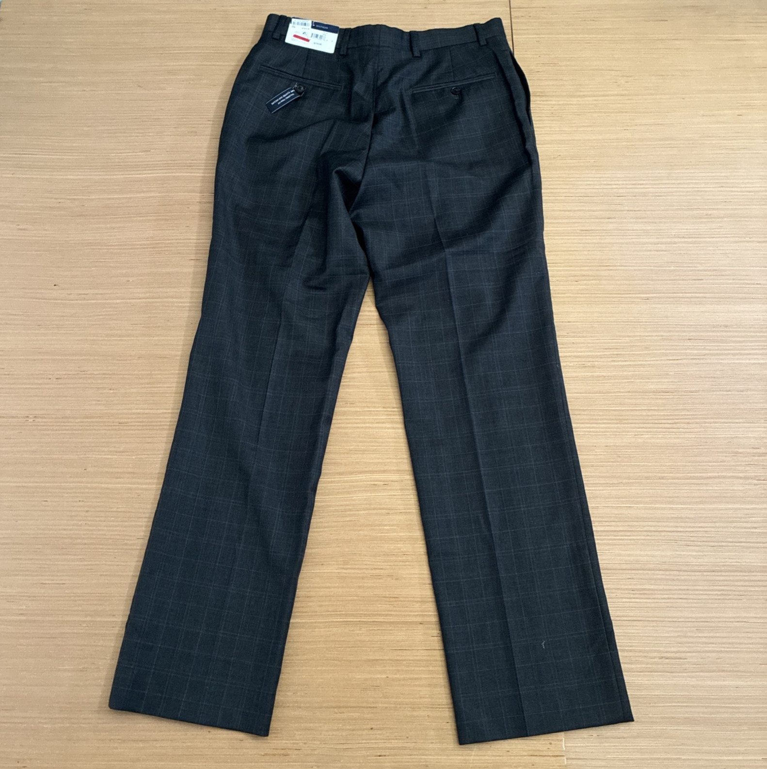 Tommy Hilfiger Men’s Size 32×32 Tailored Trim Fit 100% Worsted Wool Pants