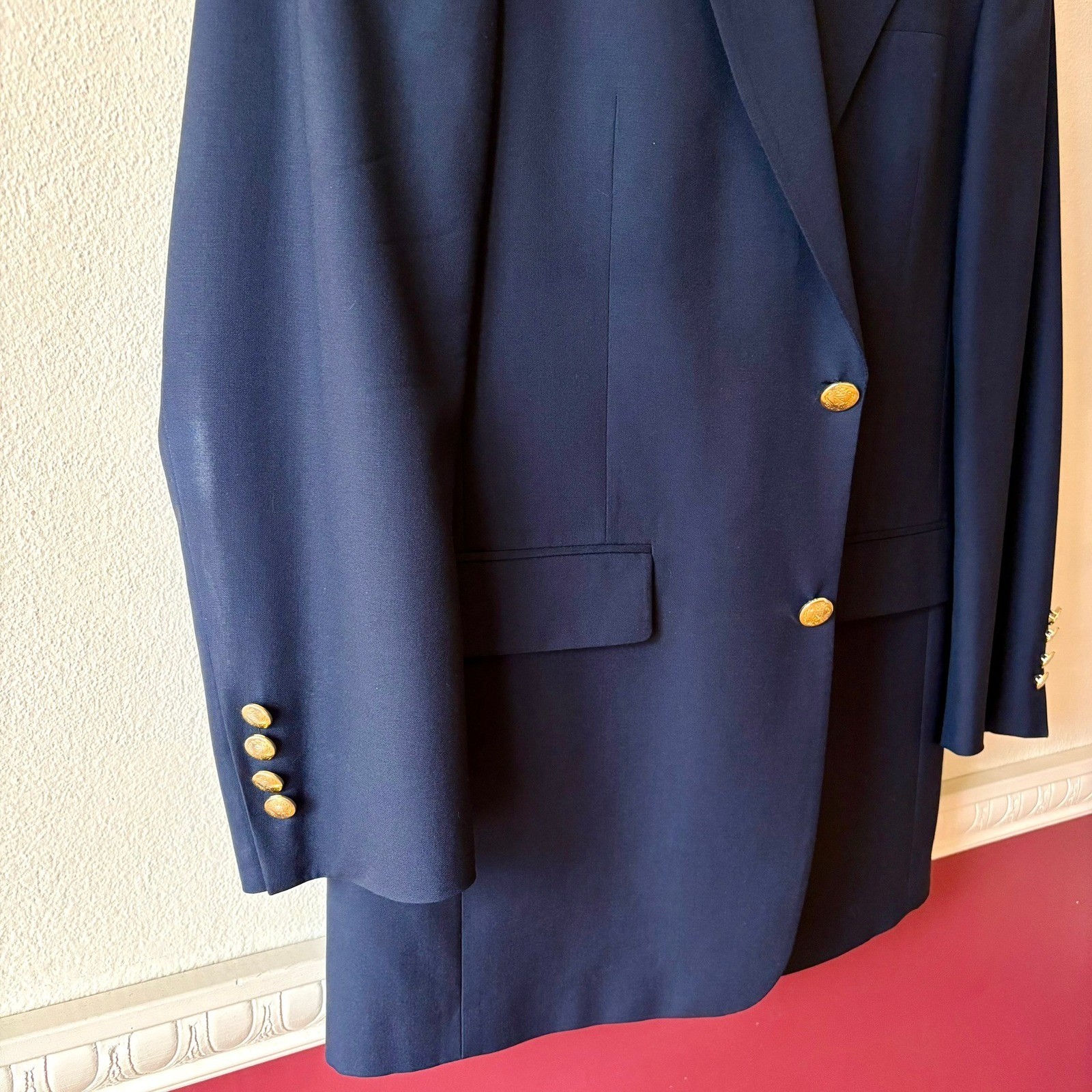 Hart Schaffner & Marx Navy Blue Wool Blazer Gold Buttons 38R USA Made Preppy VTG