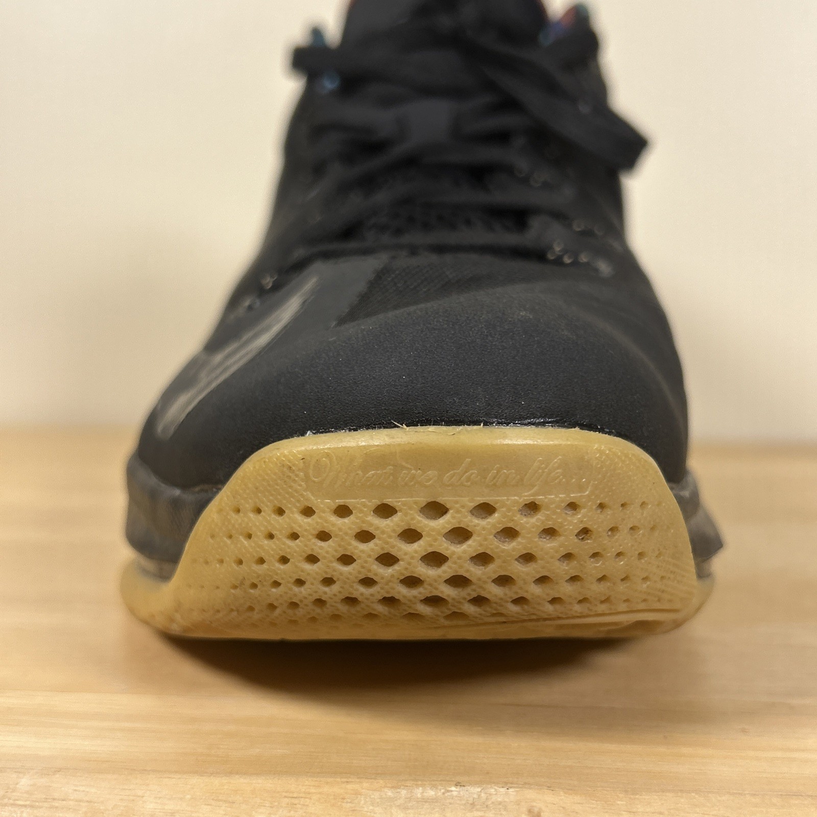 Size 10 – Nike Max LeBron 11 Low Gum Black Leather (642849-078) w/ Original Box