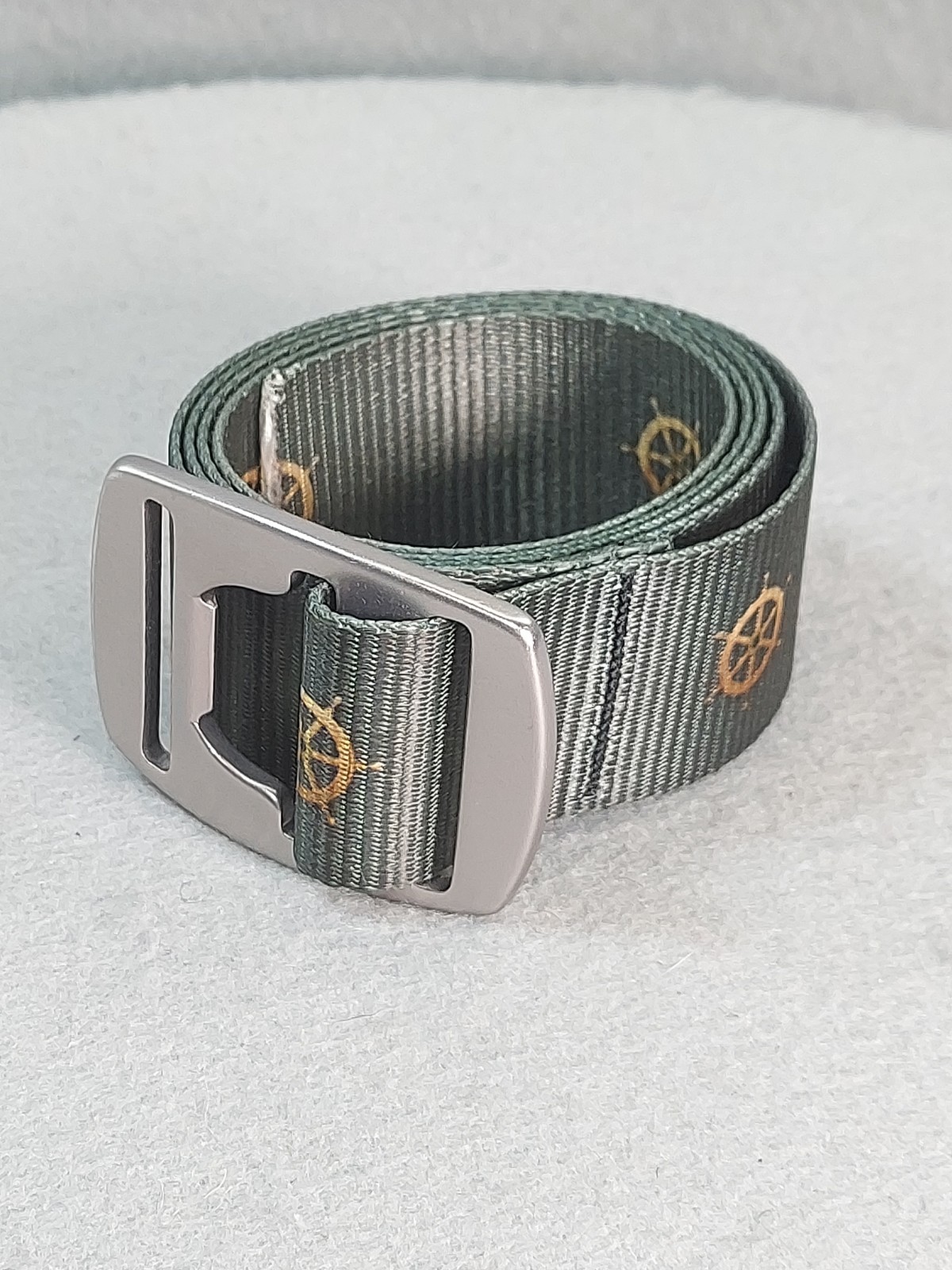 Croakies Artisan 2 Web Belt Ship Wheel Sz 38-40 (45″ long) Bottle Opener Buckle