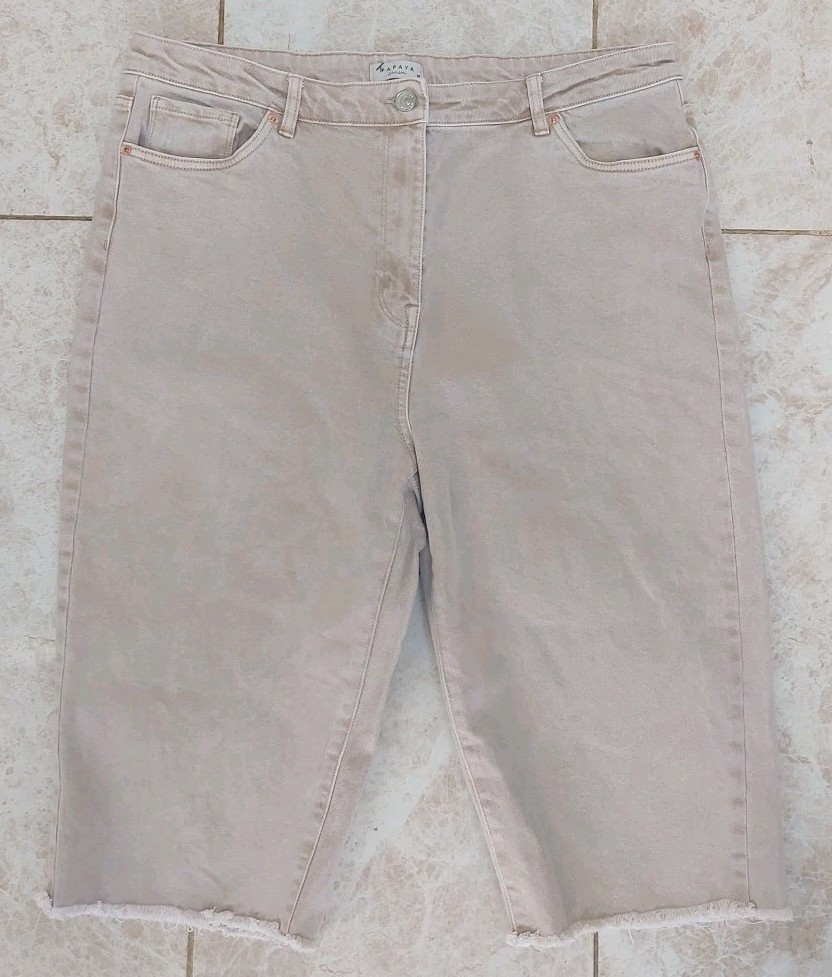 Papaya Ladies Size 18 Beige Raw Hem Denim Shorts Plus Matalan Cut Off Style