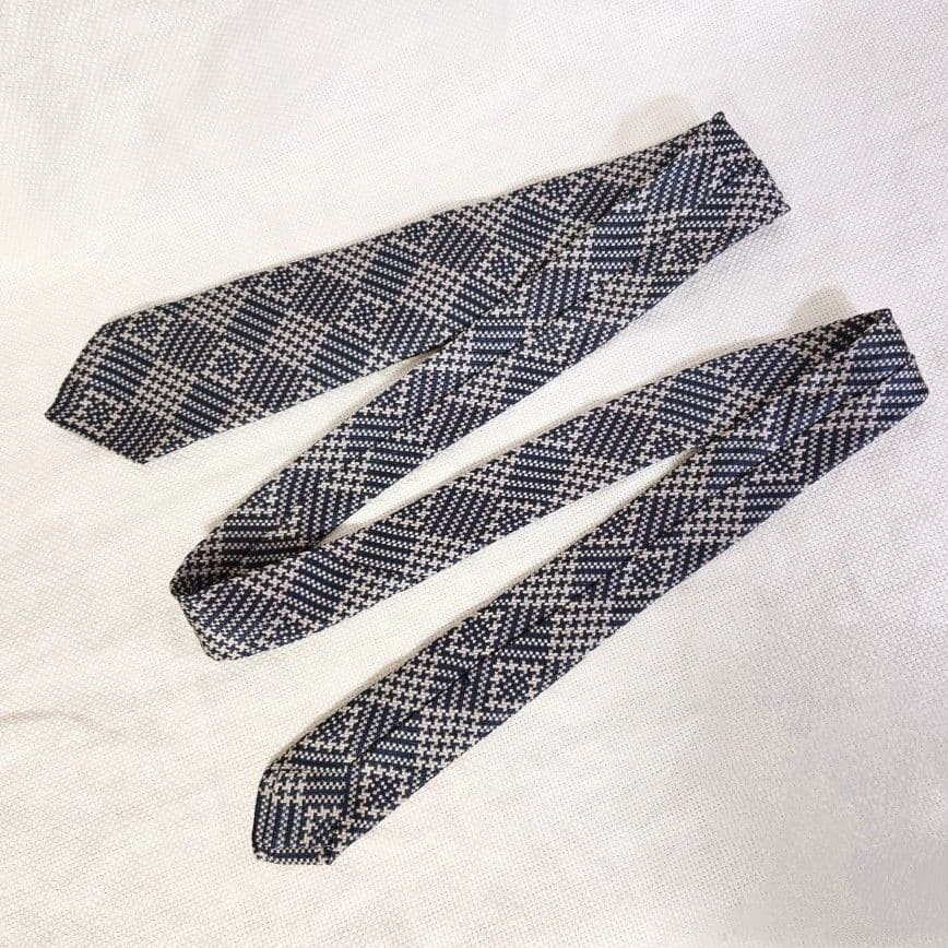 Kiton Sette Pieghe Check Navy Silk Necktie Very Good 8.3cm