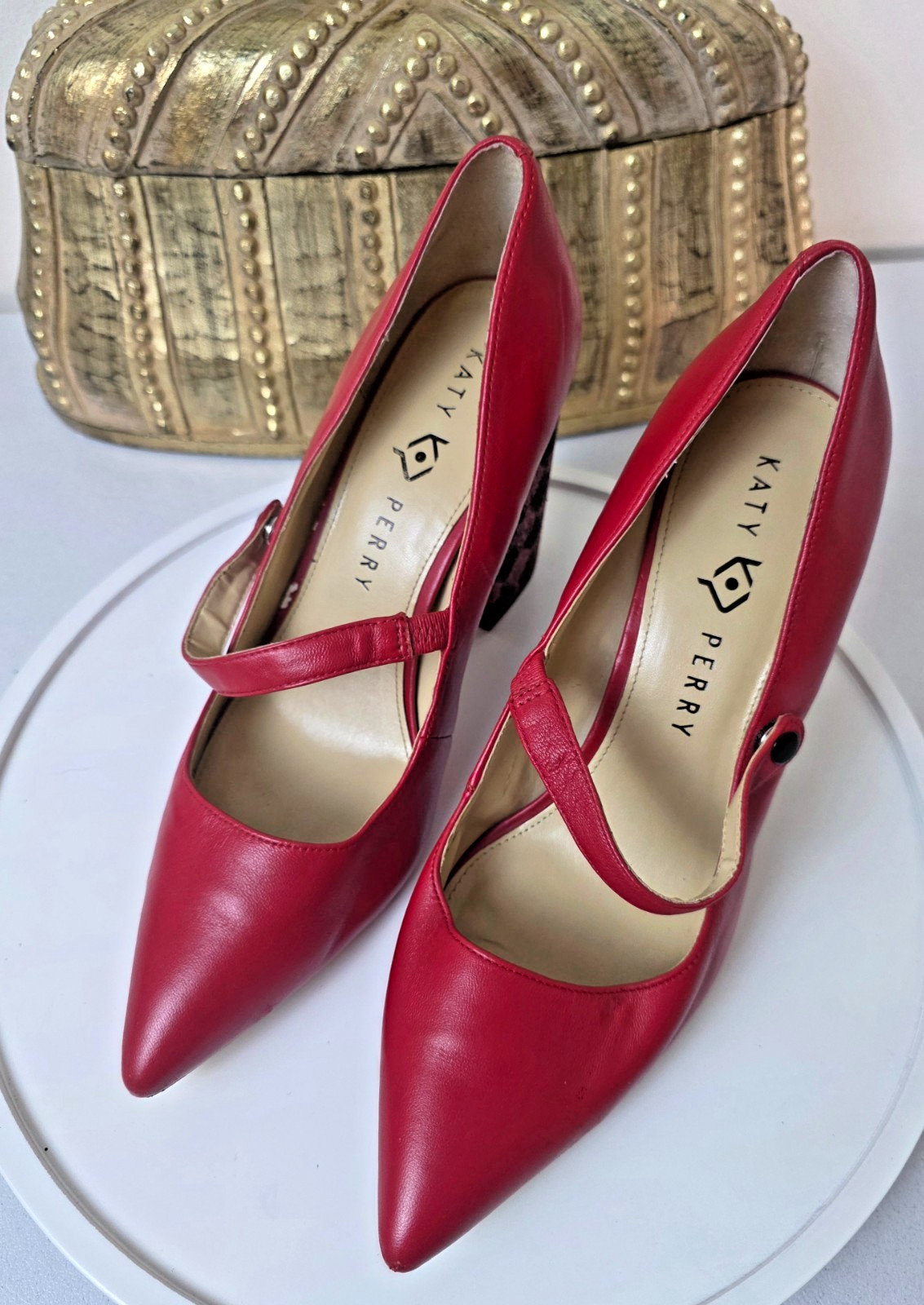 KATY PERRY “The June” Red Pointed Toe Glitter Block Heel Mary Jane Pump Size 10