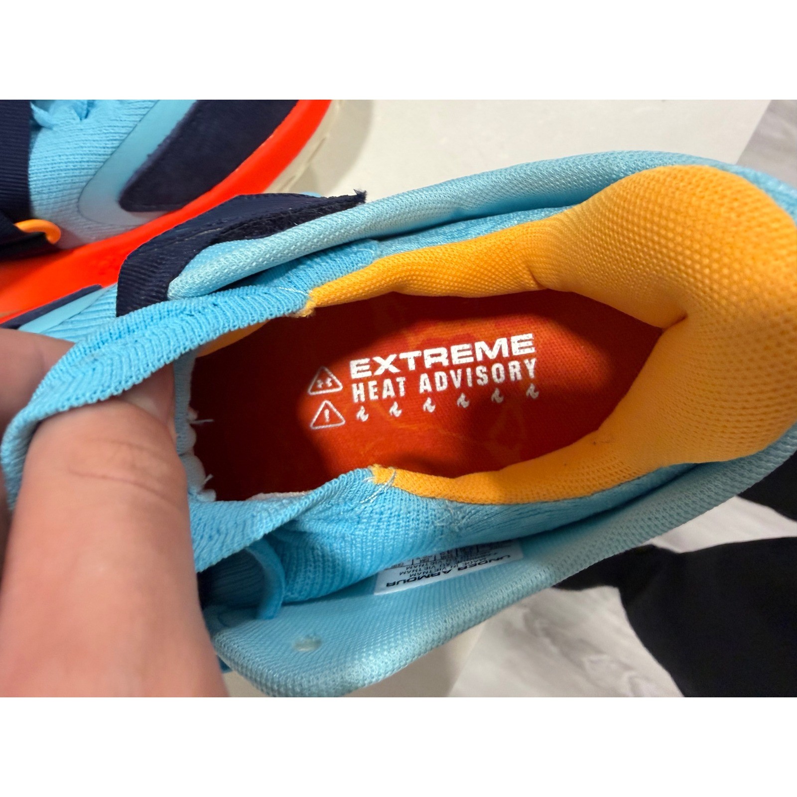 Under Armour Flow Dynamic Training Shoes Blue Orange Extreme Heat Mens 8.5 W 10
