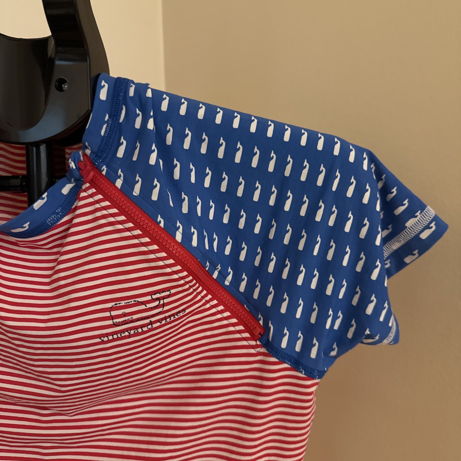 Vineyard Vines Performance Quarter-Zip Top – Youth XL (16) Red Blue White Stars