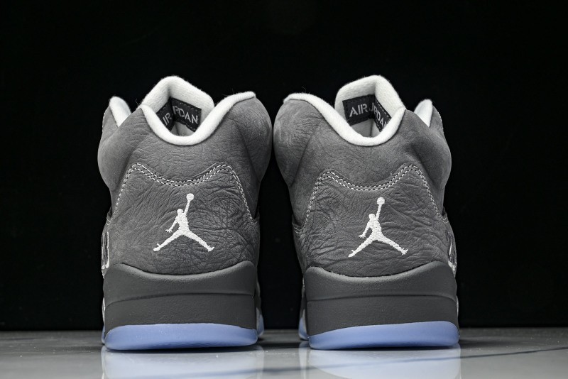 AJ 5 Retro Wolf Grey DD0587-002 Men’s Shoe Sizes 4-13 (New With Box)