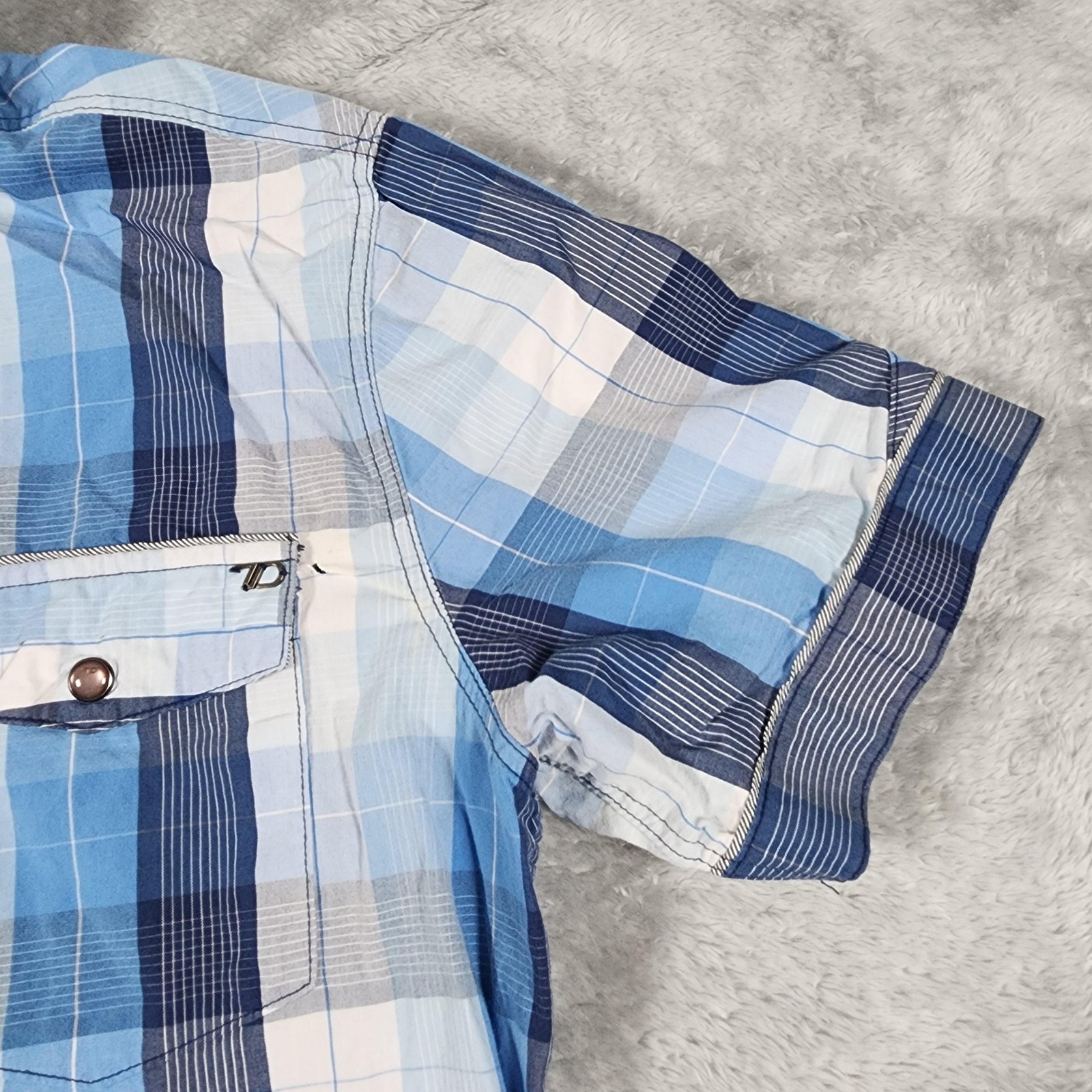 7 Diamonds Shirt Mens Large Blue Plaid Short Sleeve Button Up Snap Pockets Trim