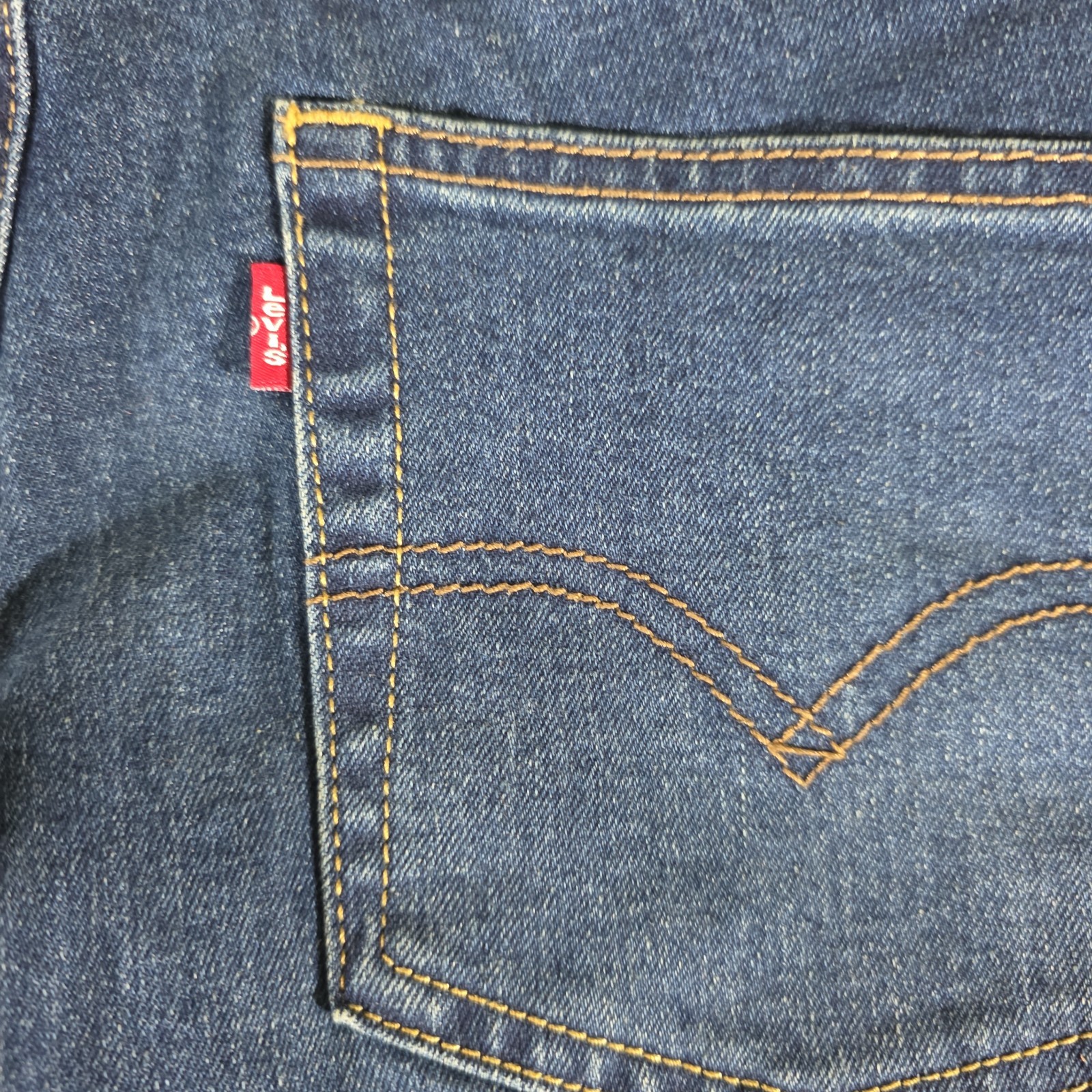 Levi’s Boys’ 514 Straight Fit Performance Jeans – Medium Wash 18 Reg 29×31