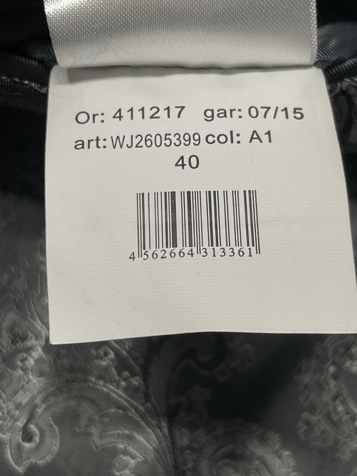 Devil’s Advocate Men’s Two Piece Suit Chest: 40 Pants 32×27 Tartan Wool/Poly Euc