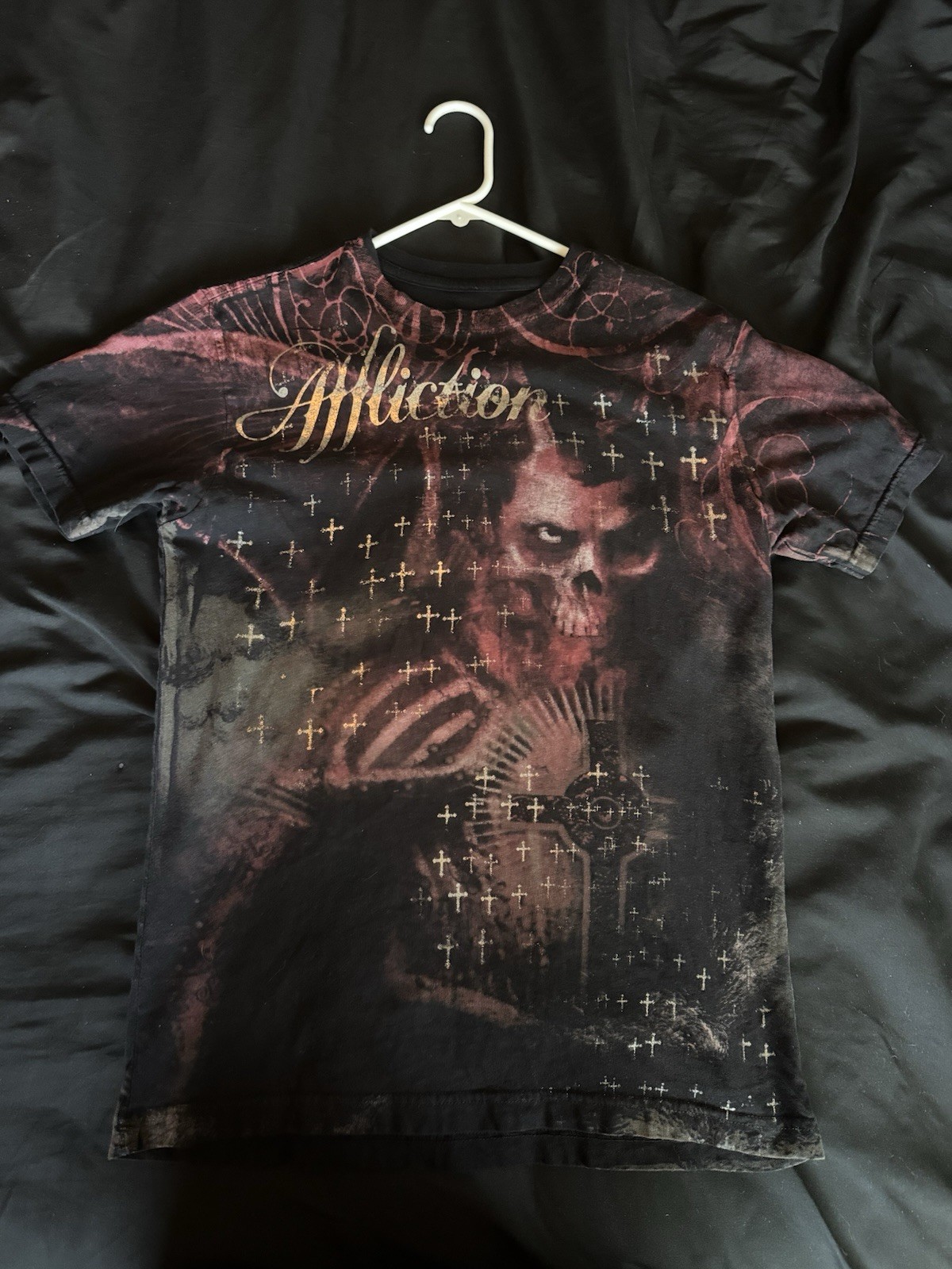 Affliction Men’s S Black/Purple Crew Neck Double-Sided Skull Cross T-Shirt