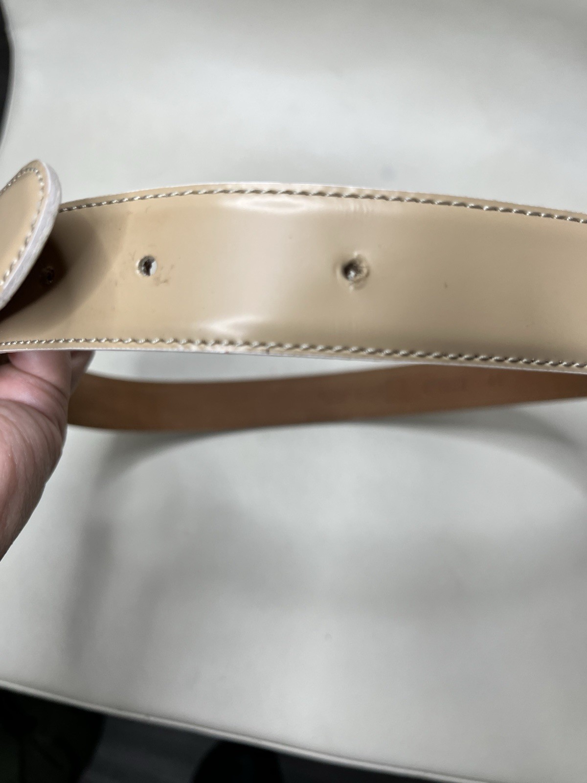 Moschino Redwall Tan Beige Patent Leather Heart Buckle Belt Size 44 Italy