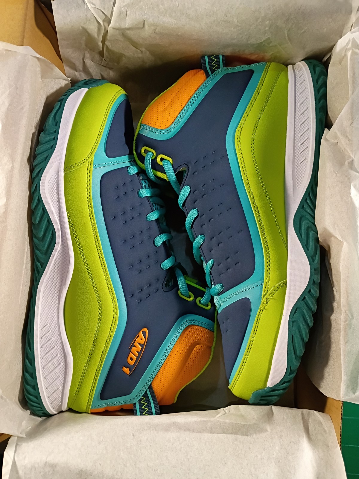 AND 1 Pulse 2.0 TPR Neon Green, Navy & Teal High Top NWB Mens 9 (US) AD90200MGZ