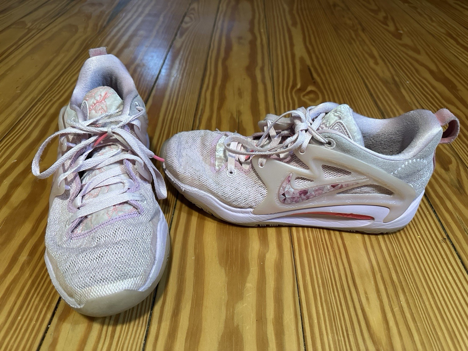 Nike KD 15 NRG Low Aunt Pearl Size 10 DQ3851-600 *no Insoles* See Photos No Box