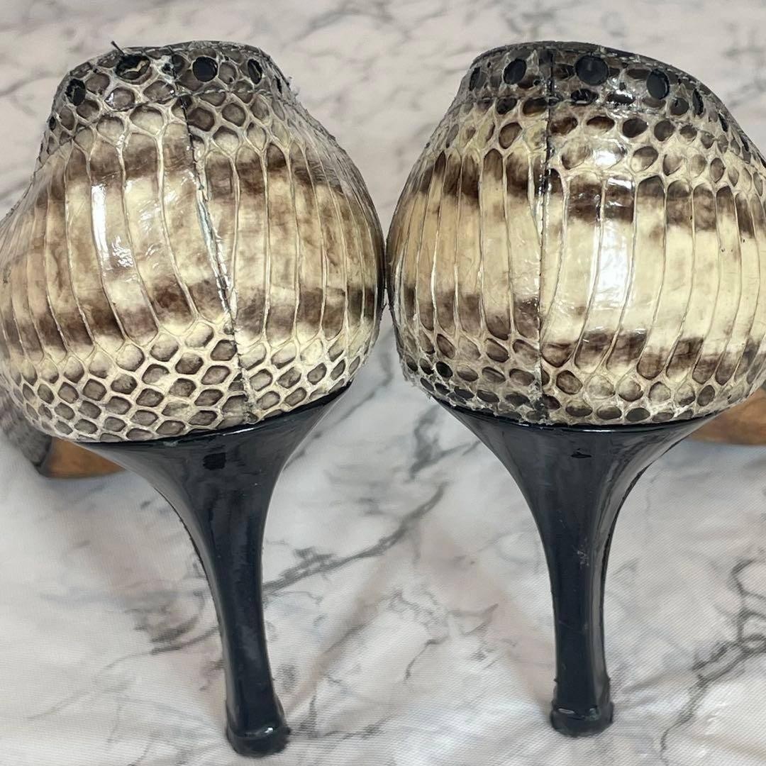 Rare Manolo Blahnik Python Patent Leather Pointed Toe Heels 35.5 (22.5cm)