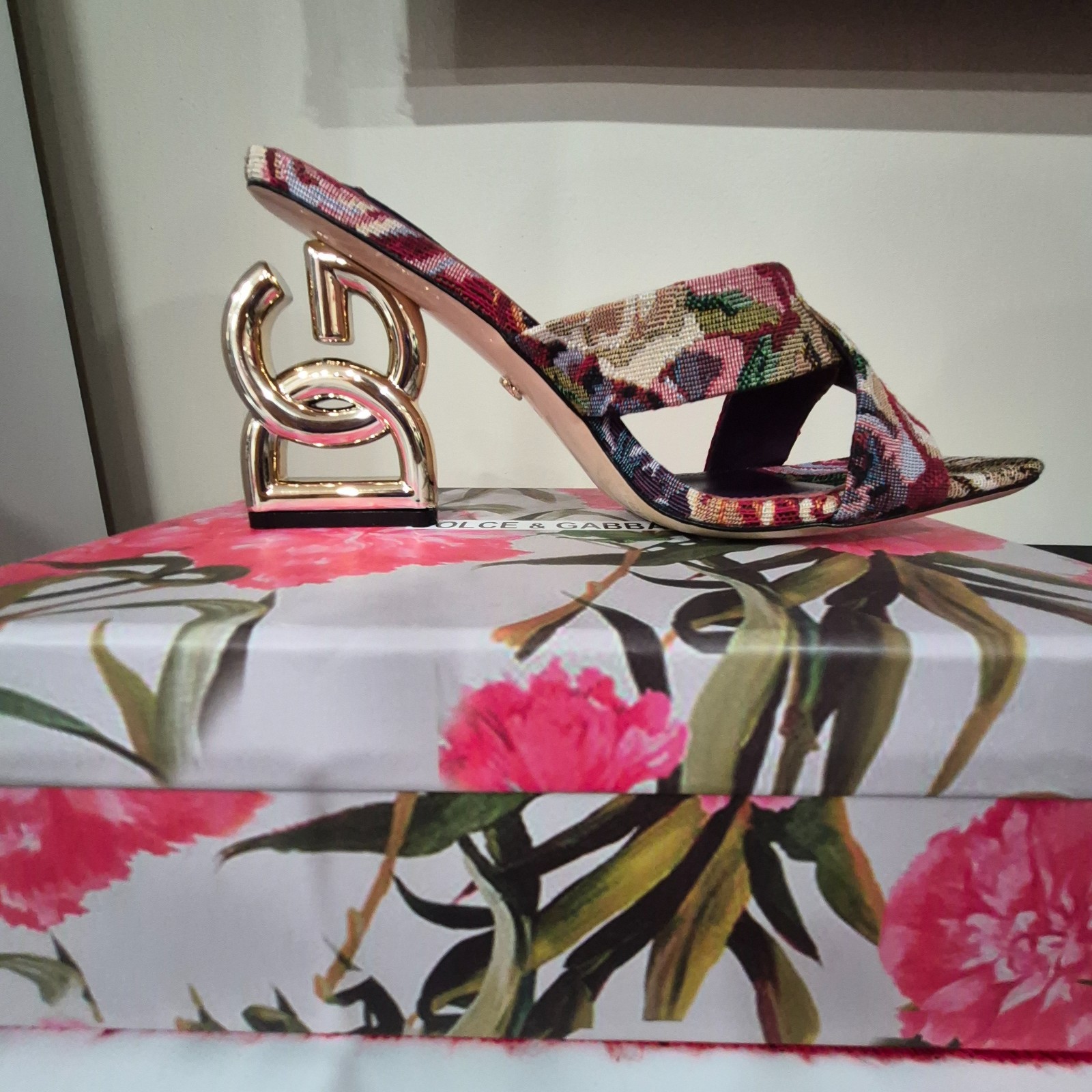 dolce gabbana women shoes 43 new