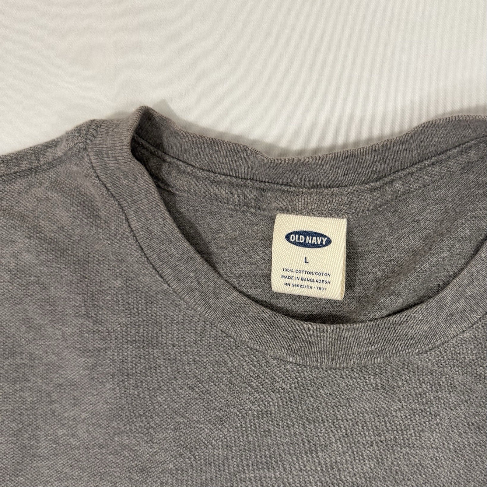 VTG 2003 Y2K Old Navy Horizontal Stripe T-Shirt Men’s L Normcore Gray Pullover