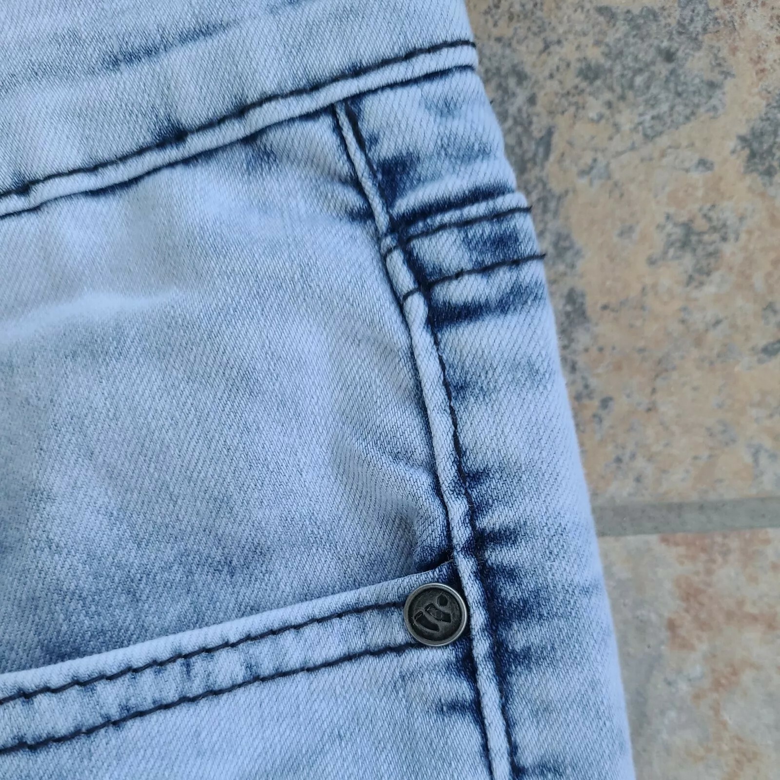 Waimea Skinny Fit Denim Jeans Men Tag Size 32×32 Actual Size 32×31 Distressed