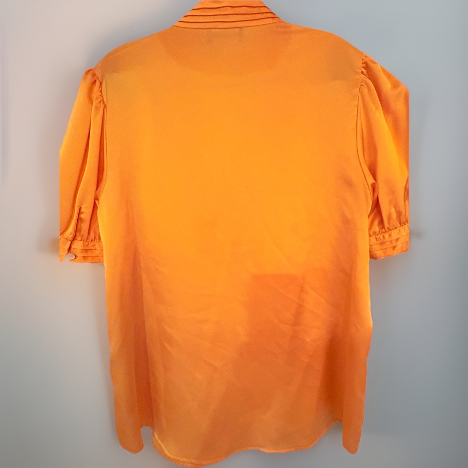 KARL LAGERFELD PARIS Orange Satin V-Neck Puff Short Sleeve Blouse Size G