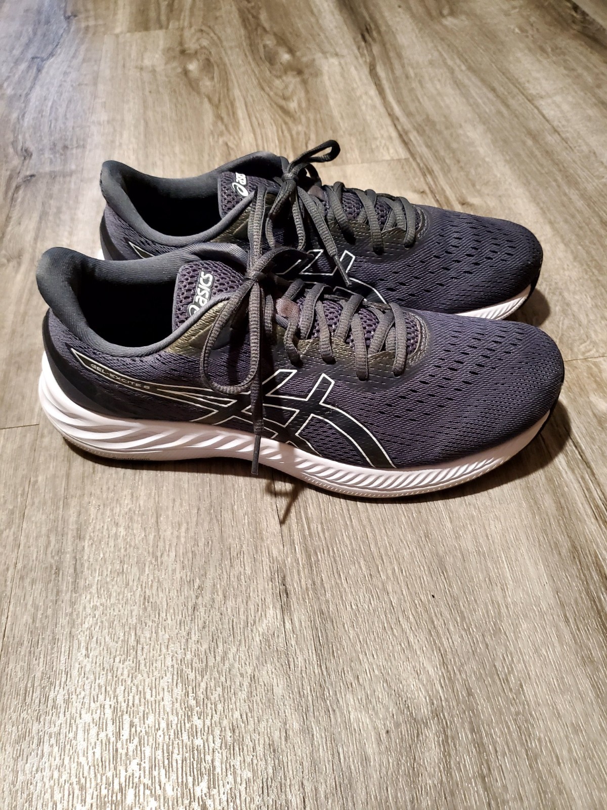Size 10 – Asics Gel Excite 8 Grey